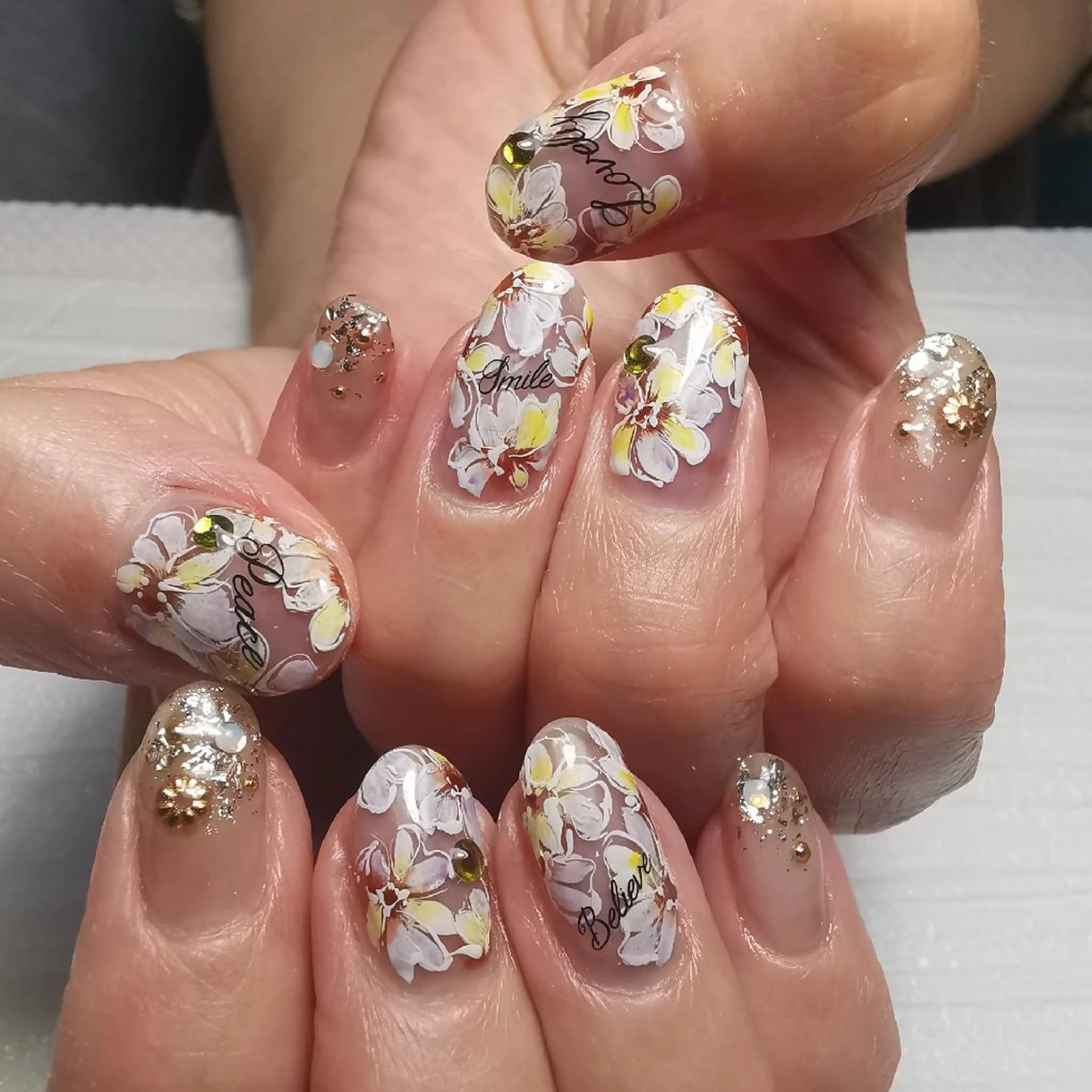 ネイル 持ち込み ハンドネイル reve あやののネイルデザイン