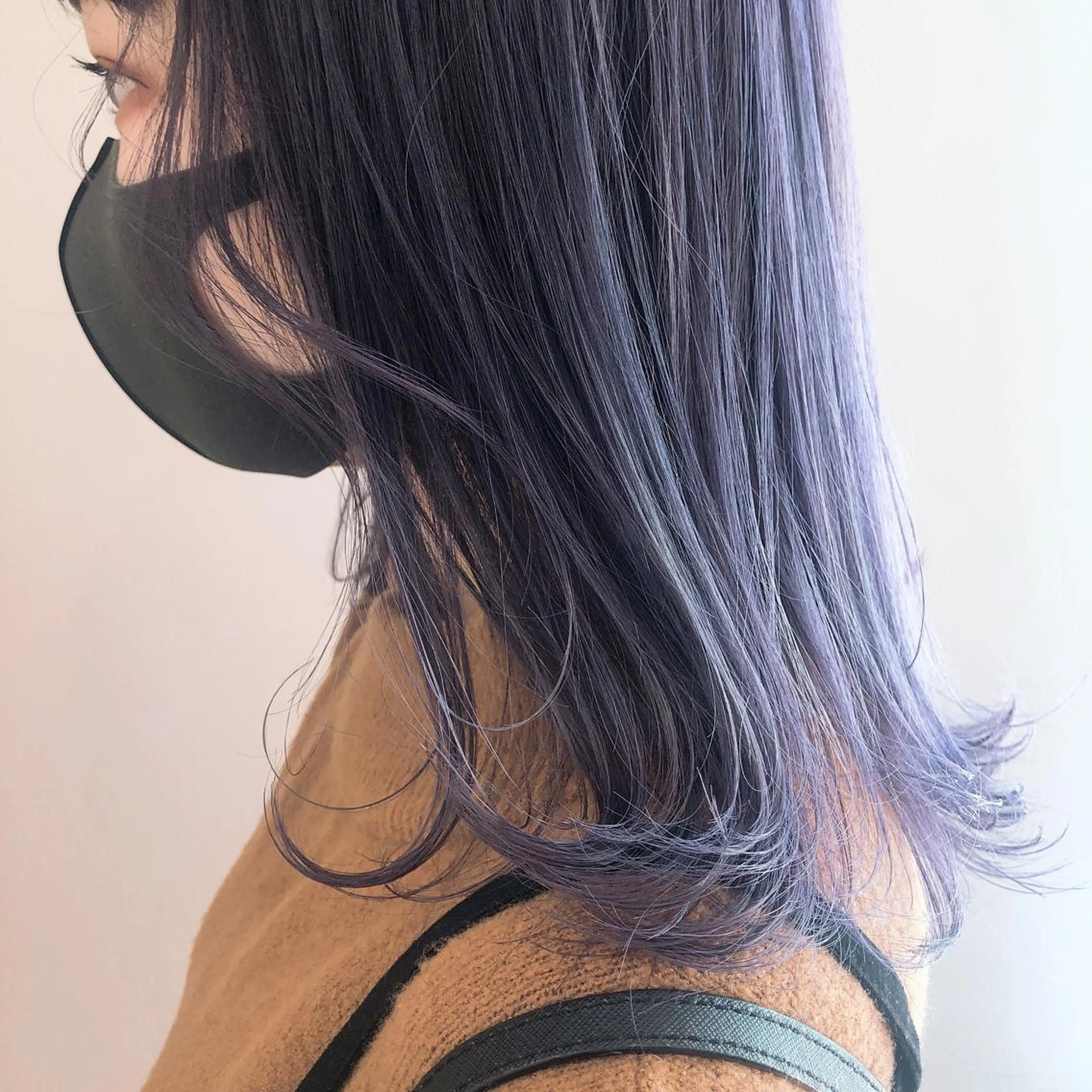 ミディアム カラー ブリーチ ブルーカラー ブルーラベンダー ラベンダーカラー ヘアカラー トリートメント 盛れるレイヤーカット 得意🌹井上美沙のヘアスタイル