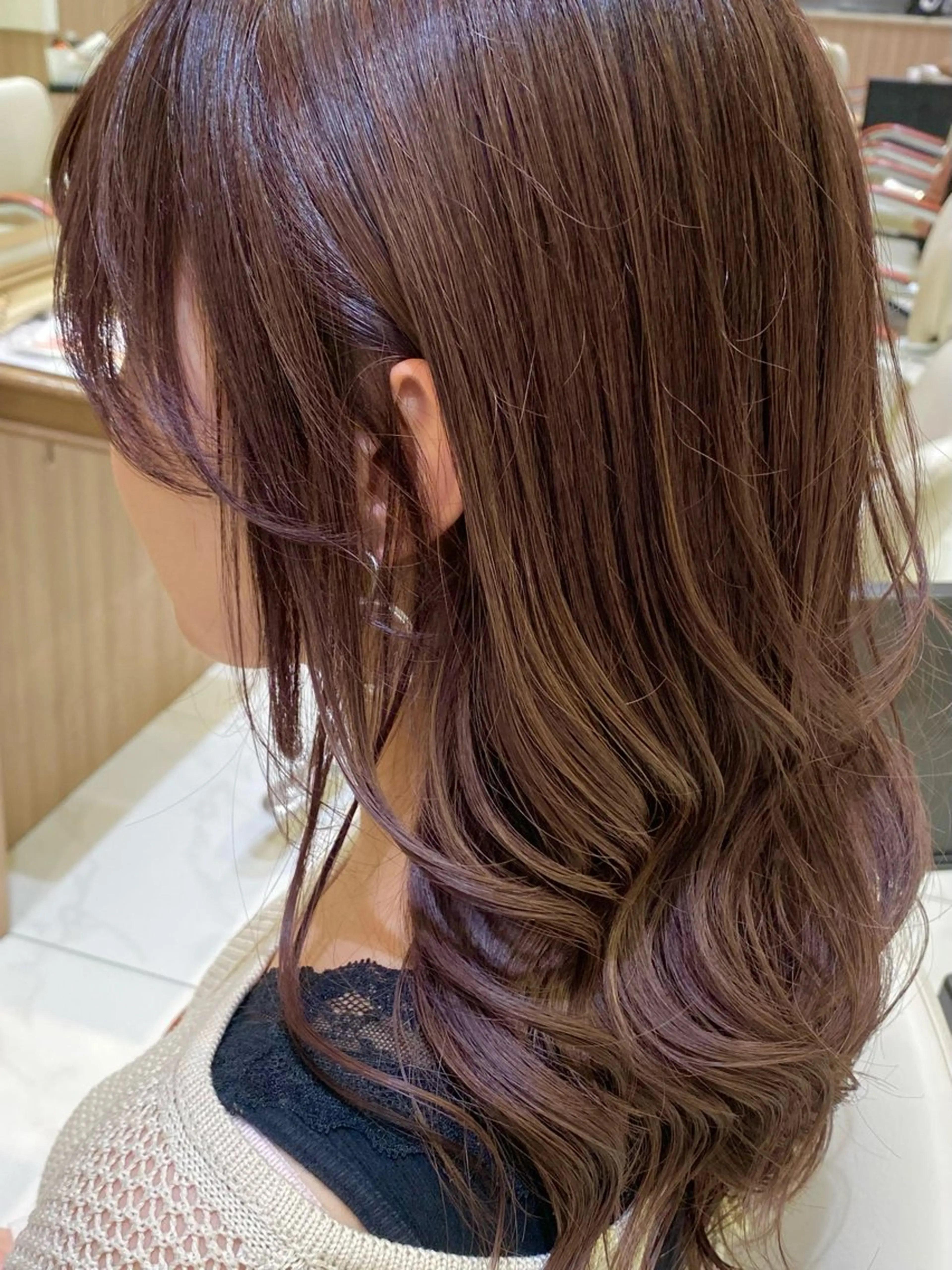 ロング カラー 古川 琴美のヘアスタイル