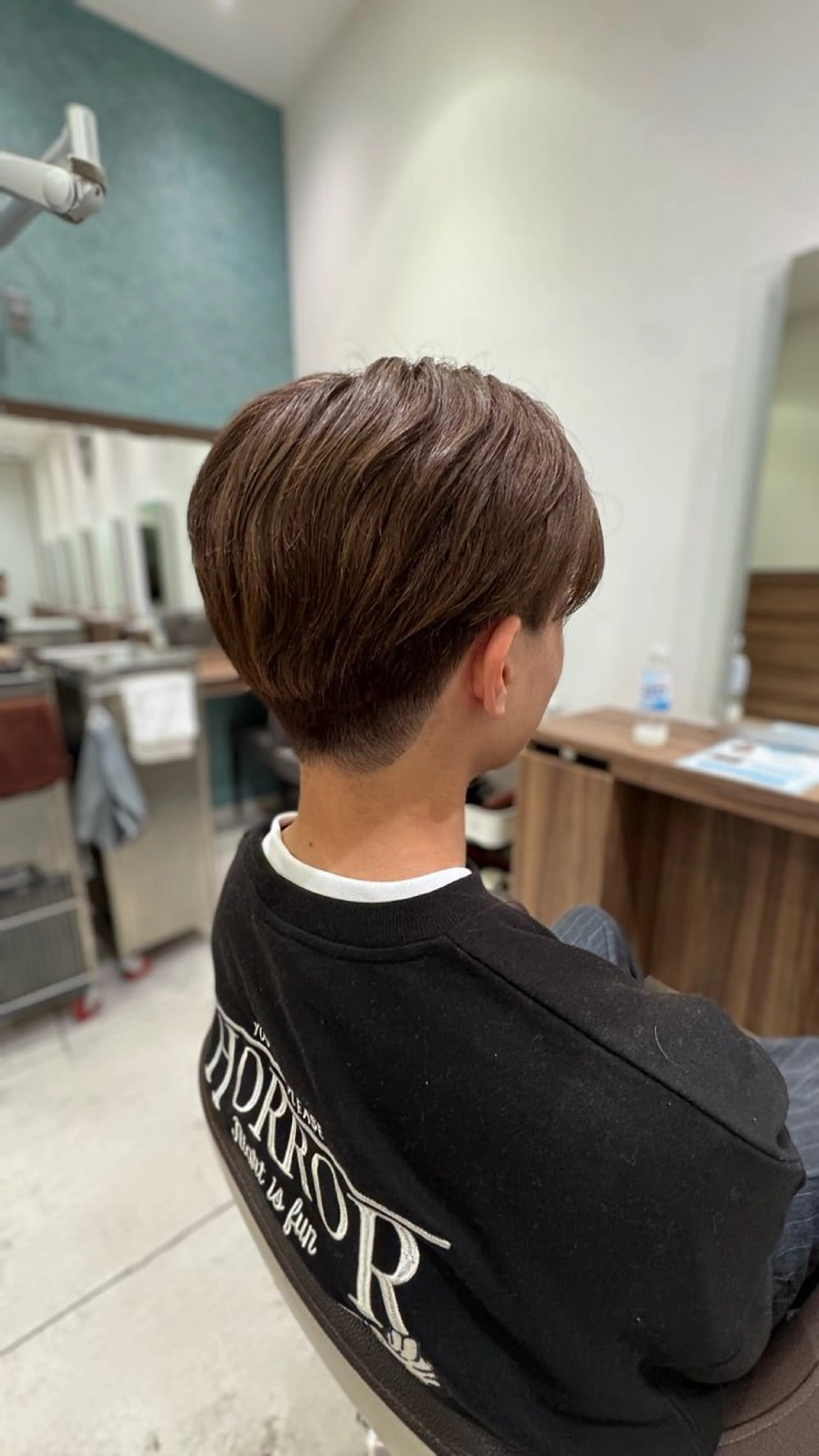 カラー メンズ マッシュ シースルーマッシュ 刈り上げ カット 薮押 いづみのヘアスタイル