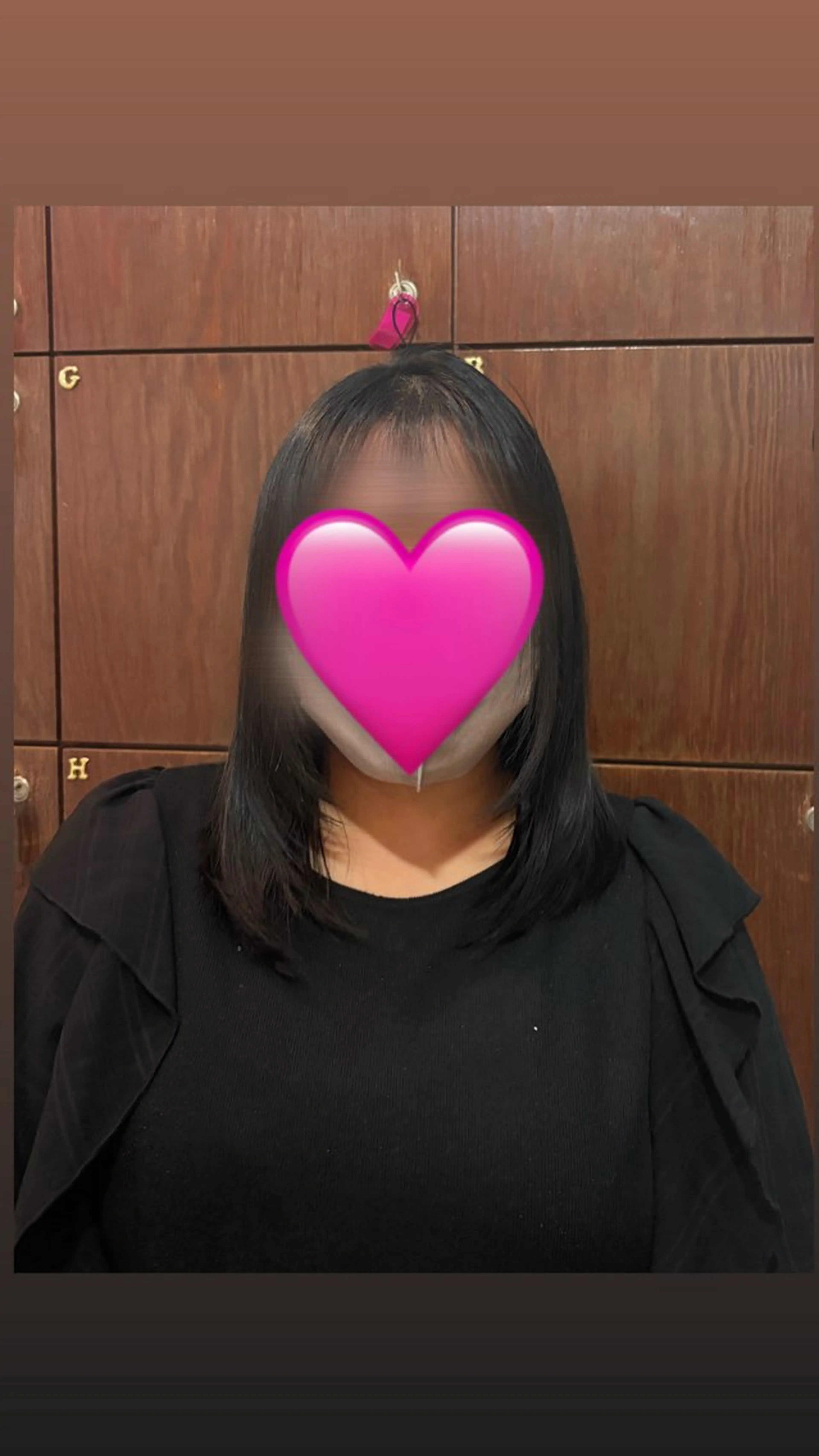 ミディアム 顔周りカット レイヤーカット 佐藤 優芽香のヘアスタイル