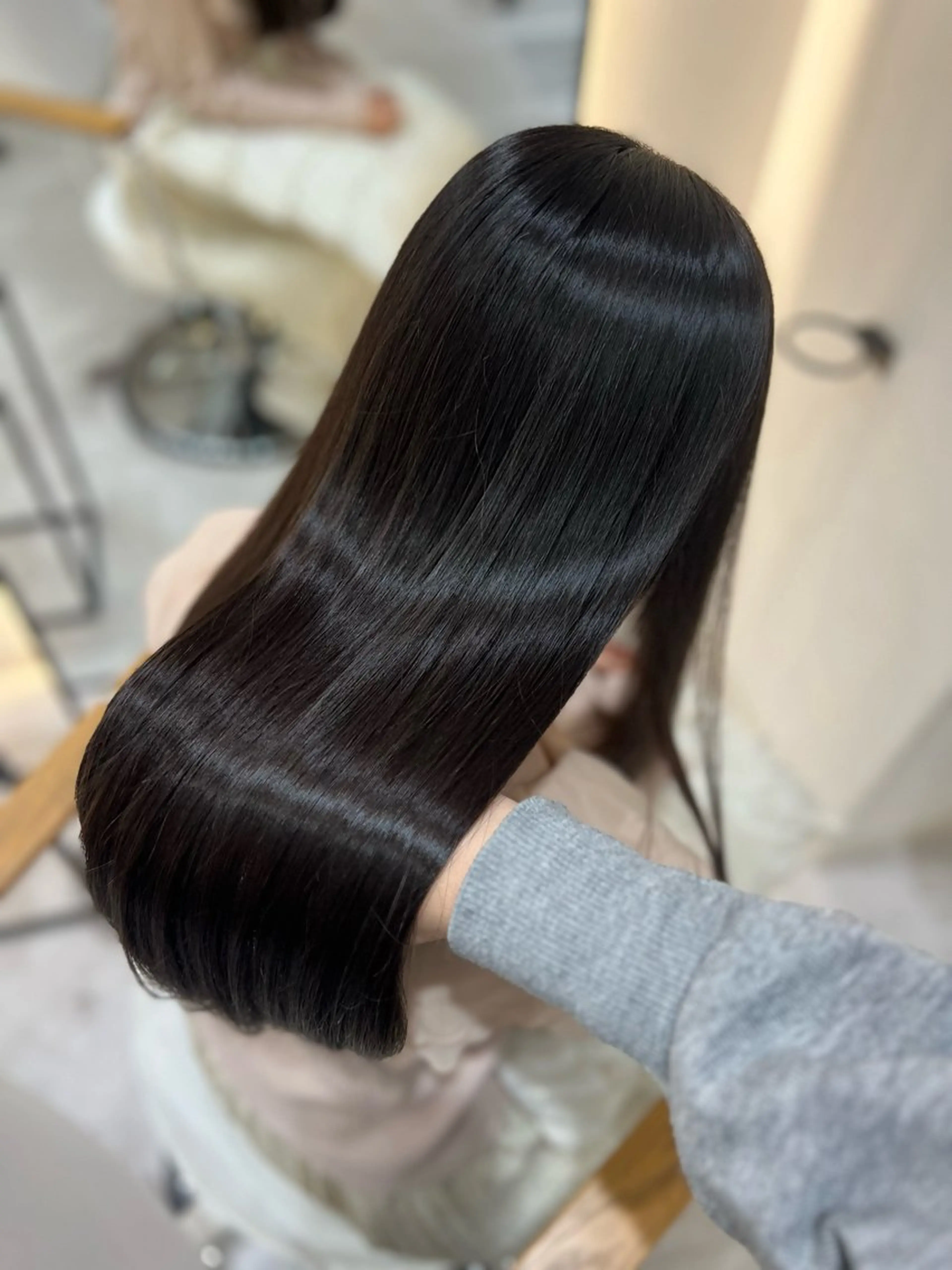 ロング カット トリートメント Zina aimiのヘアスタイル