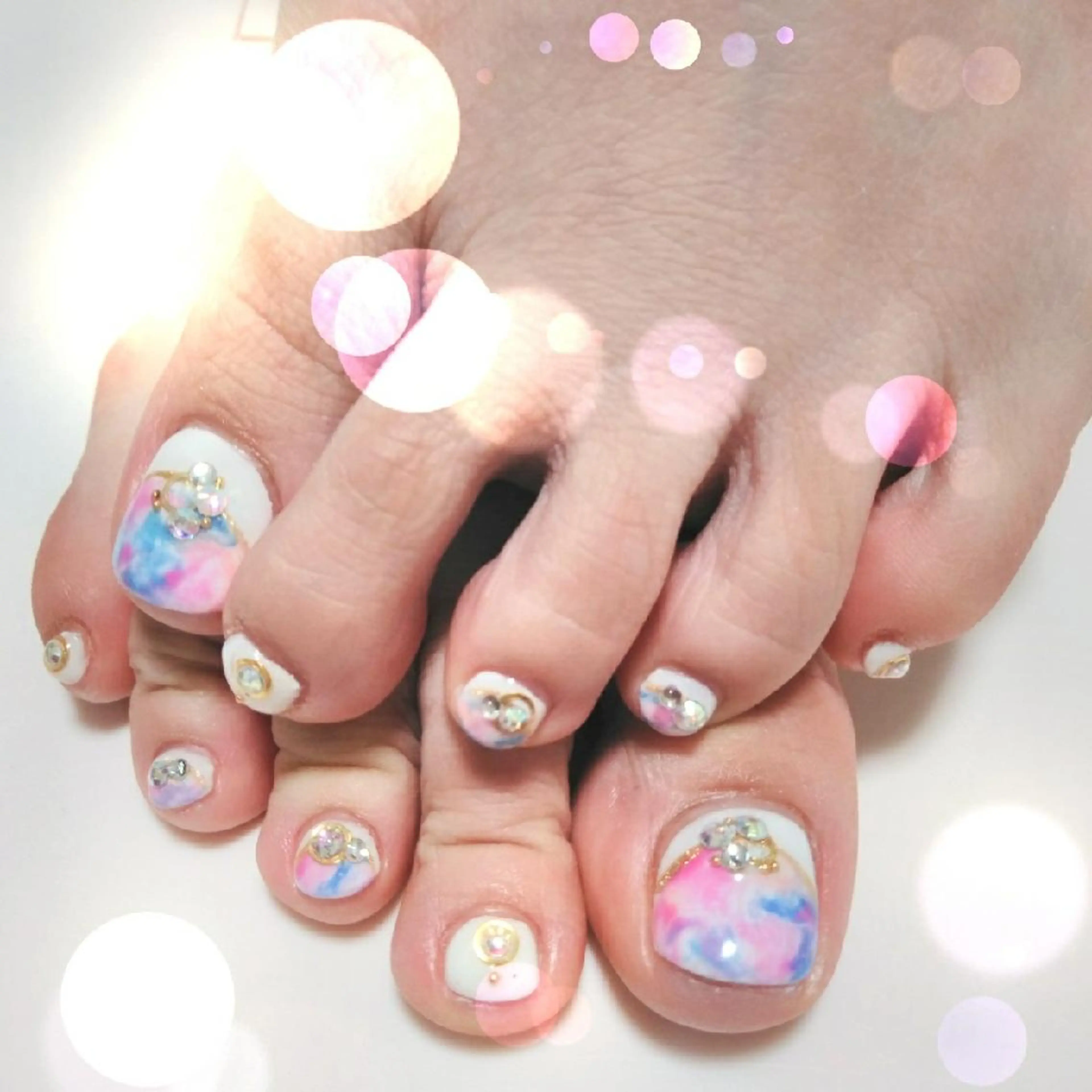 ネイル エステとネイル ローズコンフォートのネイルデザイン
