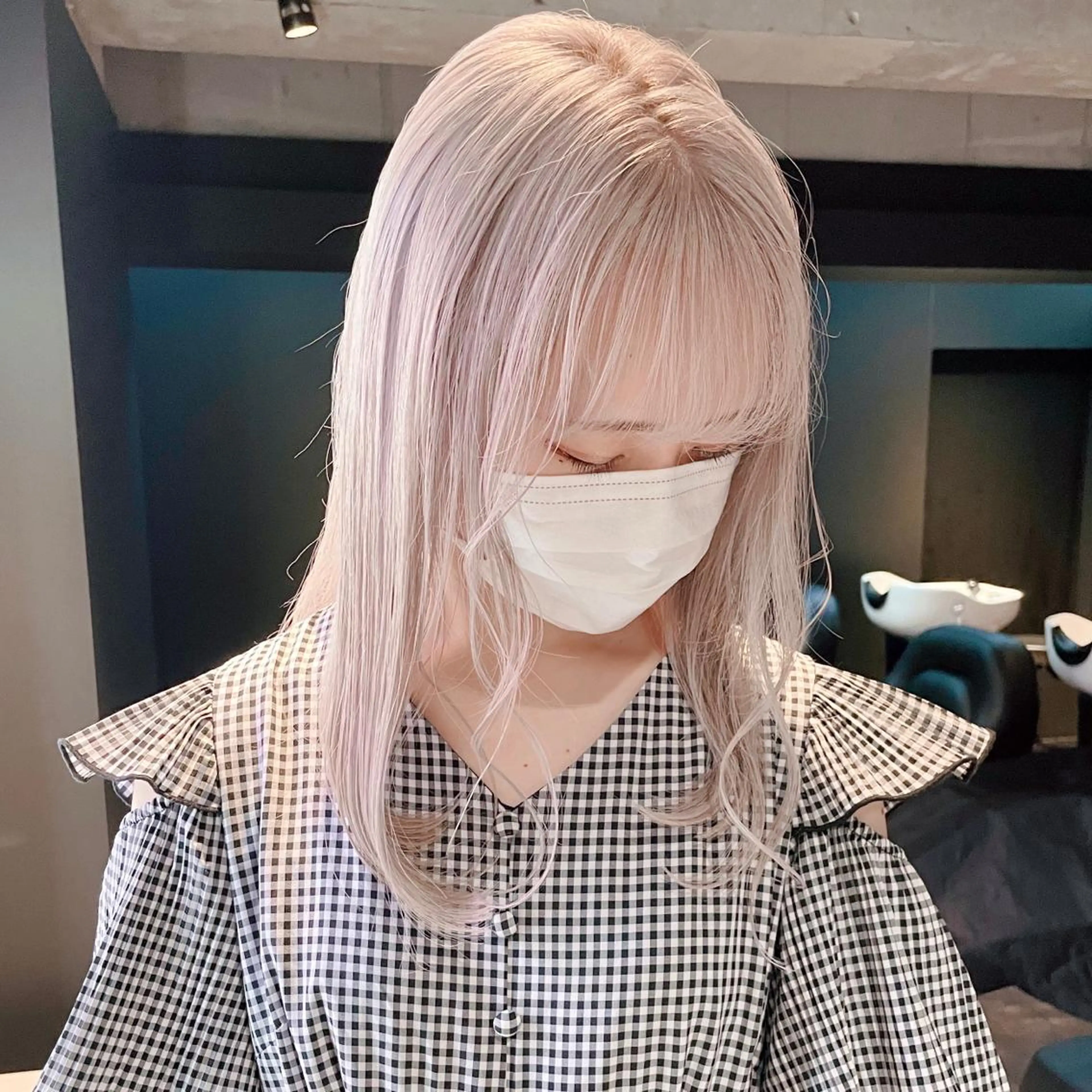 セミロング カラー ハイトーンカラー MiL所属・✨ハイトーン✨ 濱田知孝のヘアスタイル