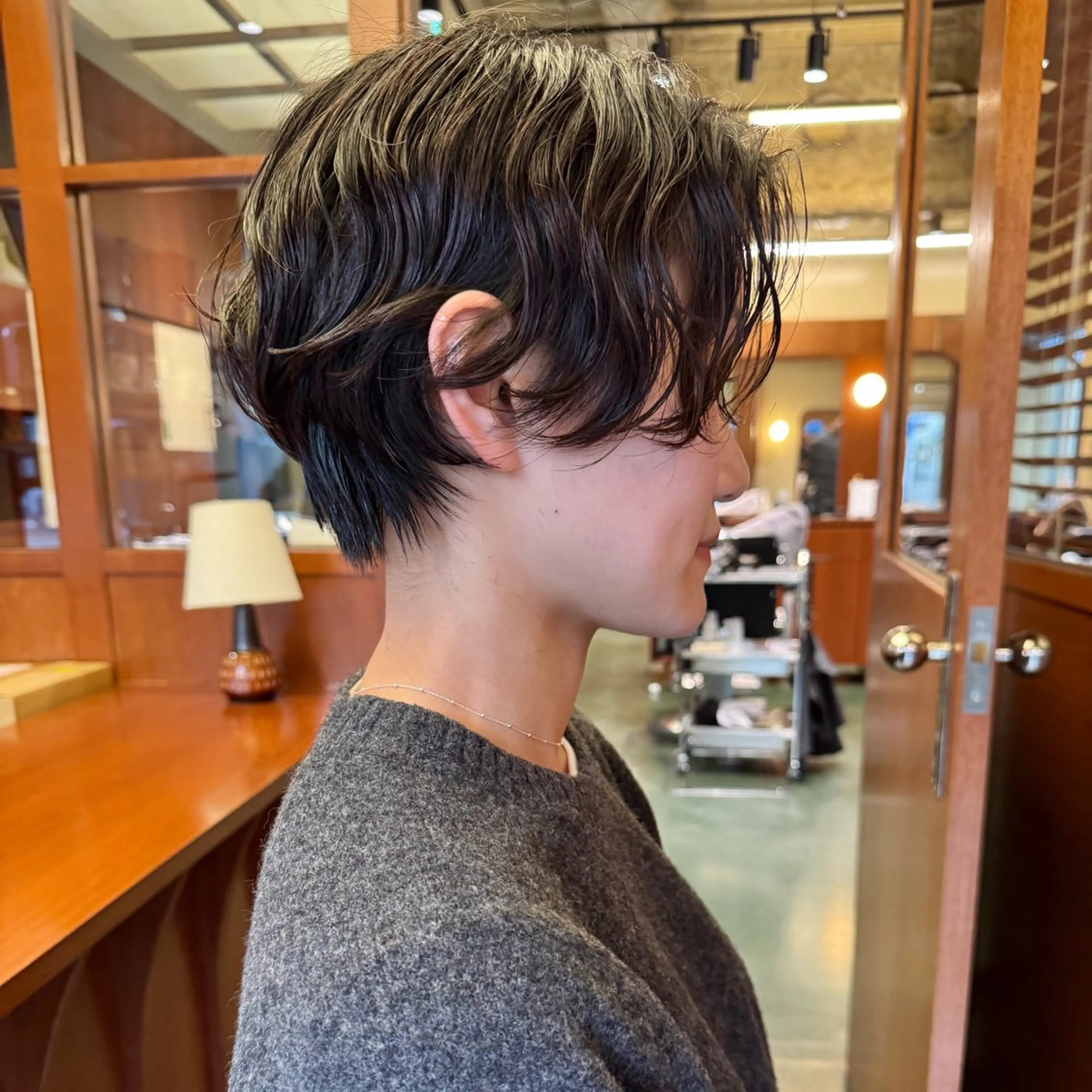 ショート パーマ ハンサムショート ショートヘア カット パーマ トリートメント kvell by urban.所属・ショート・ボブ ・ウルフ✂︎IMAIのヘアスタイル