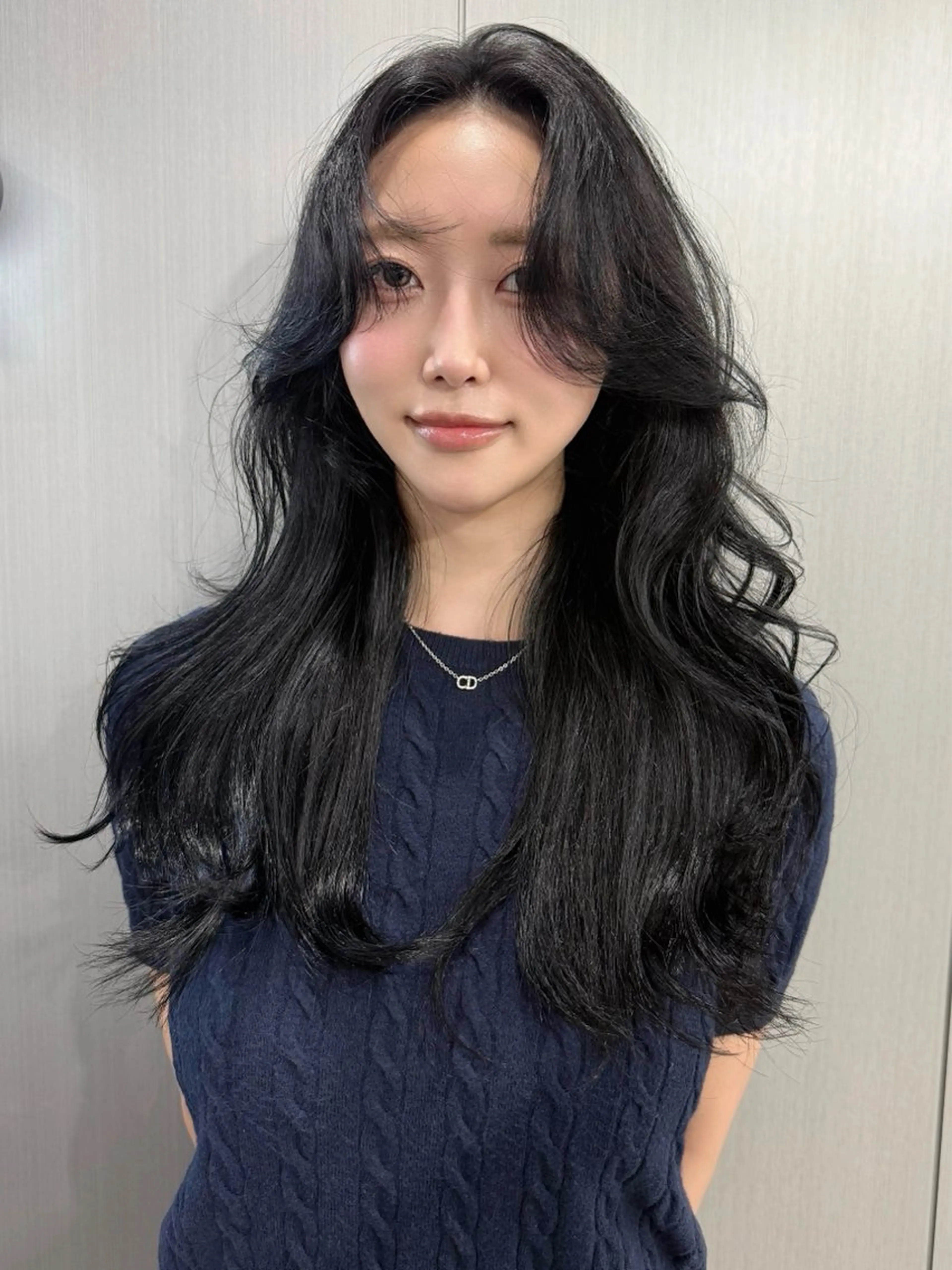 ロング カラー 黒髪 ブルーカラー ブルーブラック ヨシンモリ 韓国風ヘア レイヤーカット/ 縮毛矯正/TERUのヘアスタイル