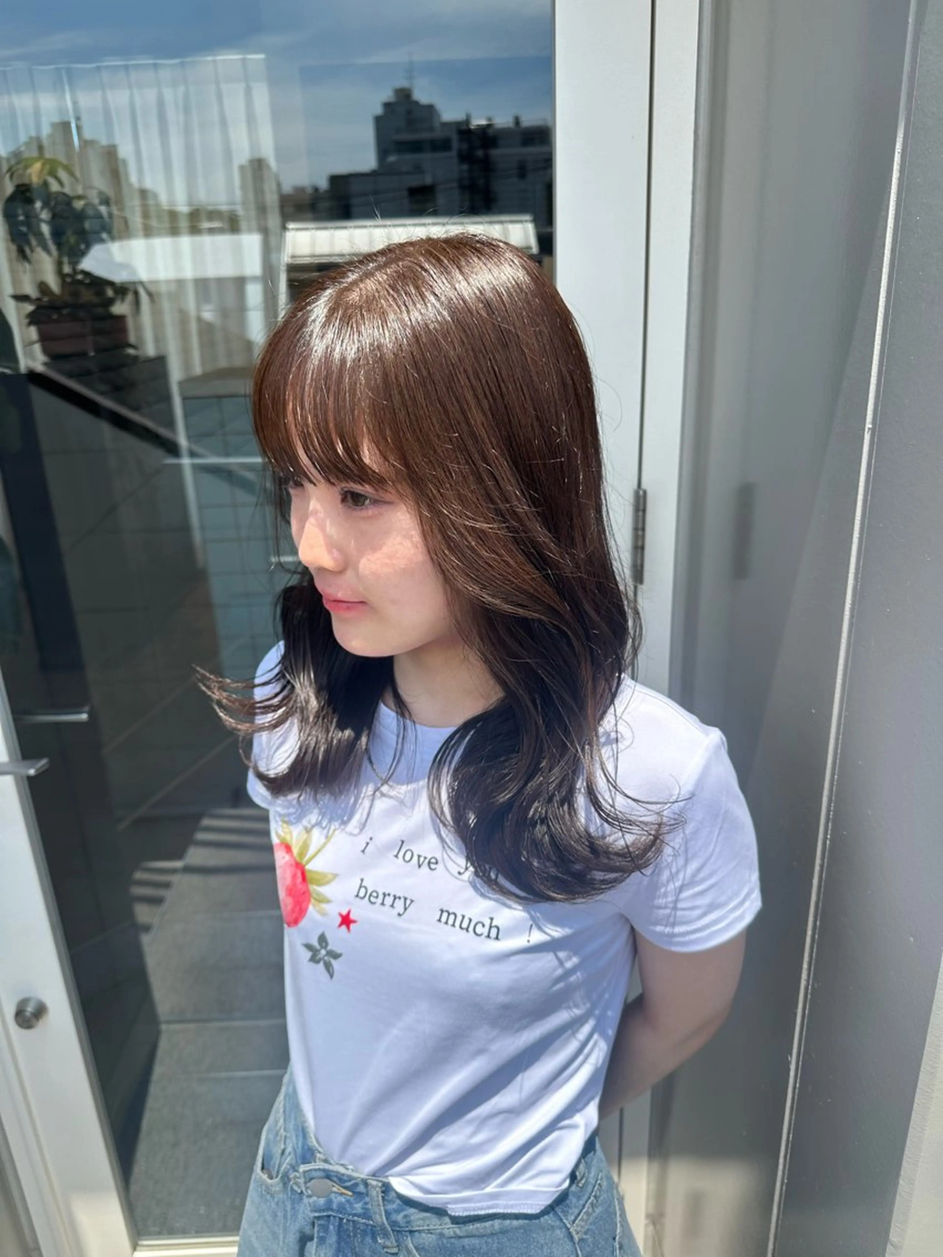 セミロング カラー HANAME 原宿美容室のヘアスタイル