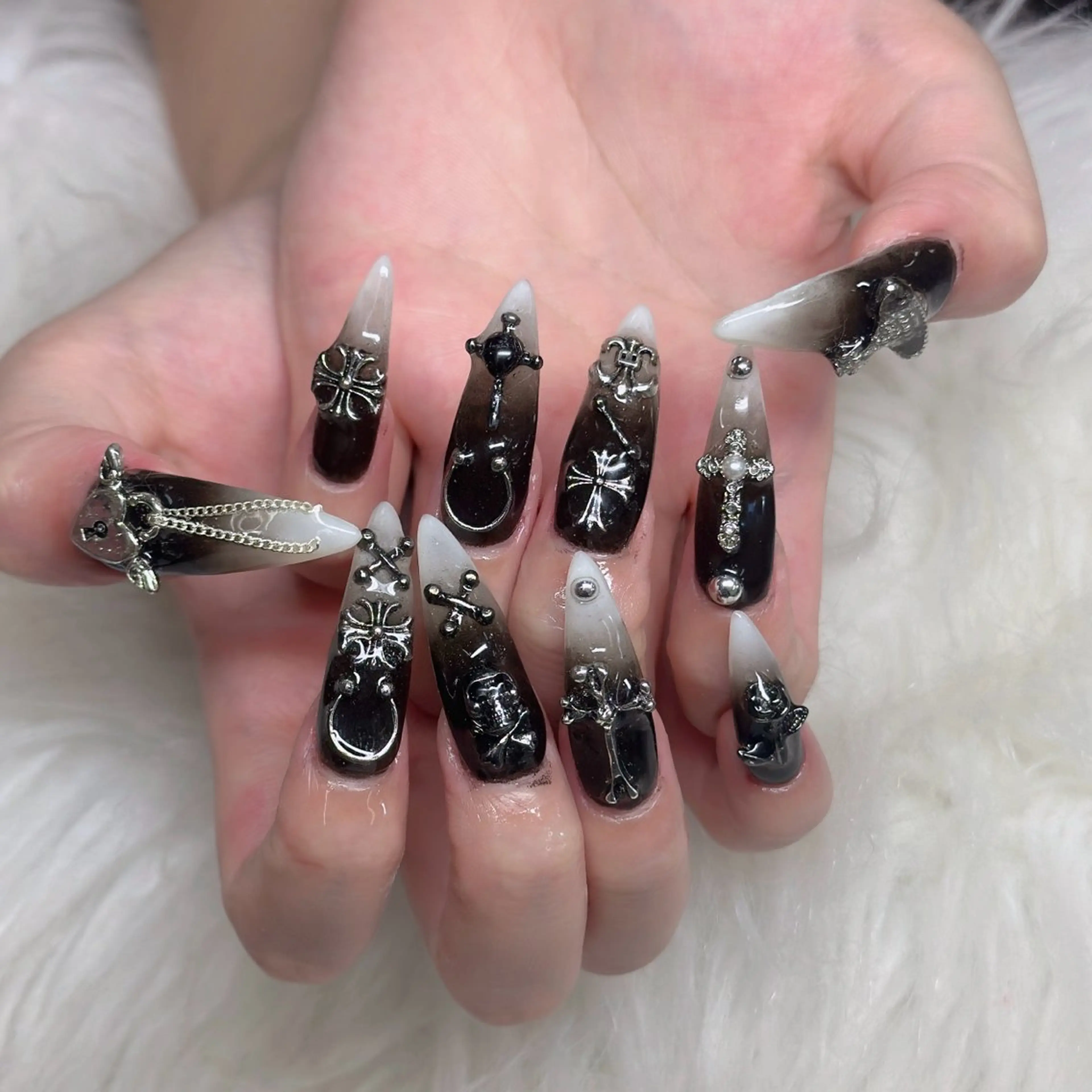 ネイル ロングネイル マグネットネイル リボン 夏ネイル スーパーロングネイル ハンドネイル Hani Nail XUKAのネイルデザイン