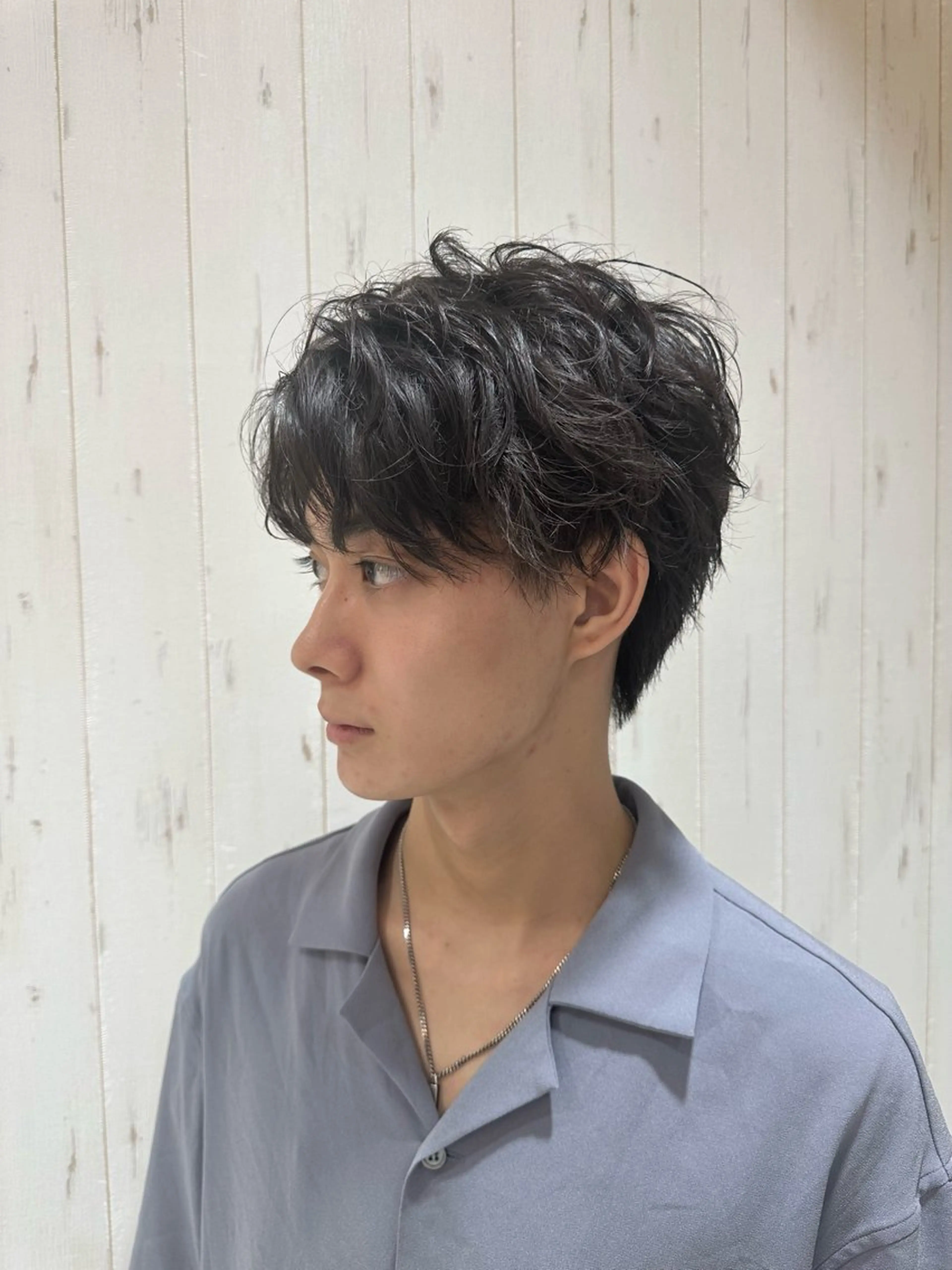 ショート メンズ メンズブリーチ ダウンパーマ メンズハイライト メンズインナーカラー メンズ韓国風 カット 中嶋 紘夢のヘアスタイル