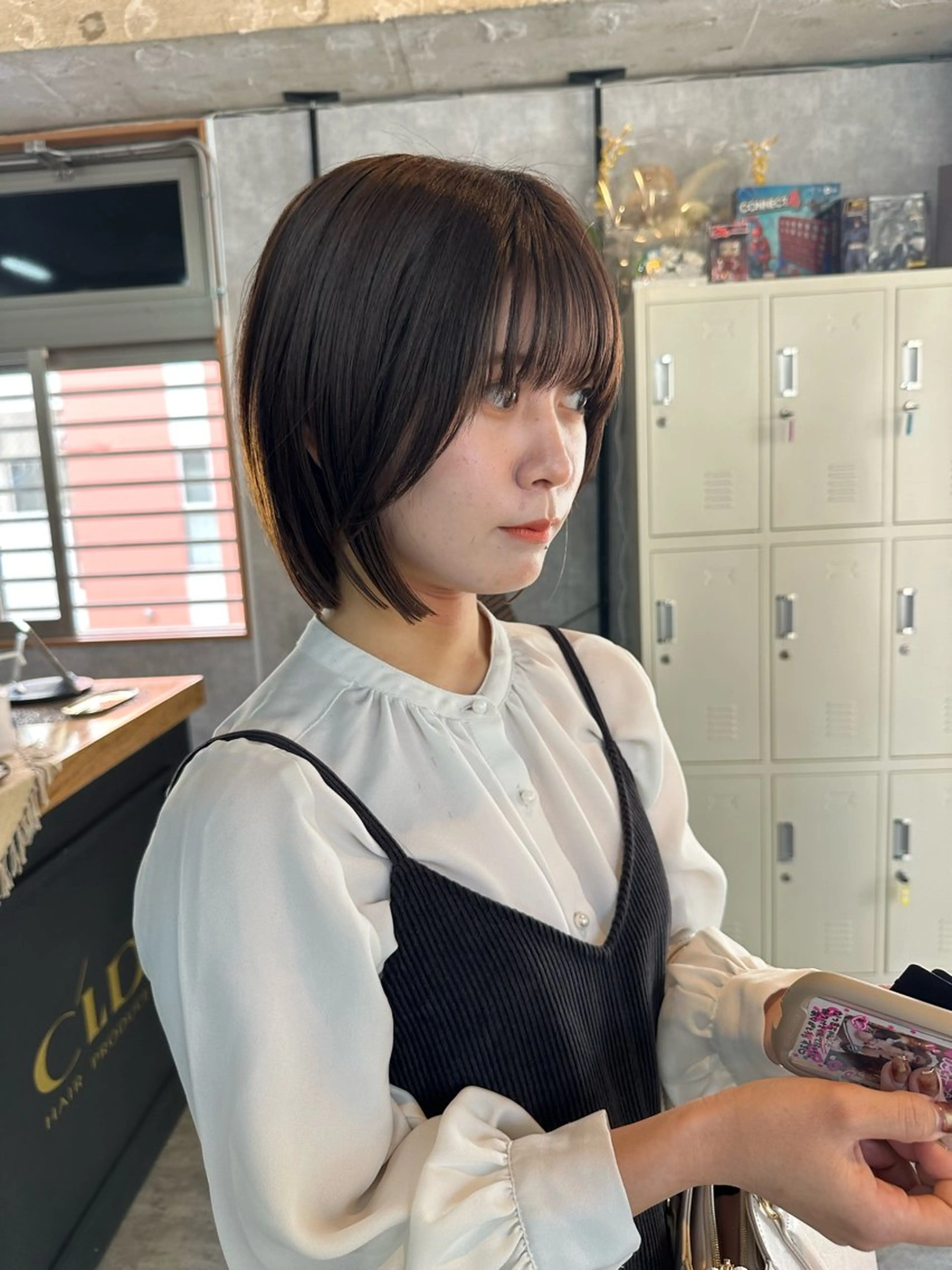 ショート 切りっぱなしボブ ショートボブ ハンサムショート 丸みショート ボブ モテ髪/ボブ/ショー ト/アダチフウトのヘアスタイル