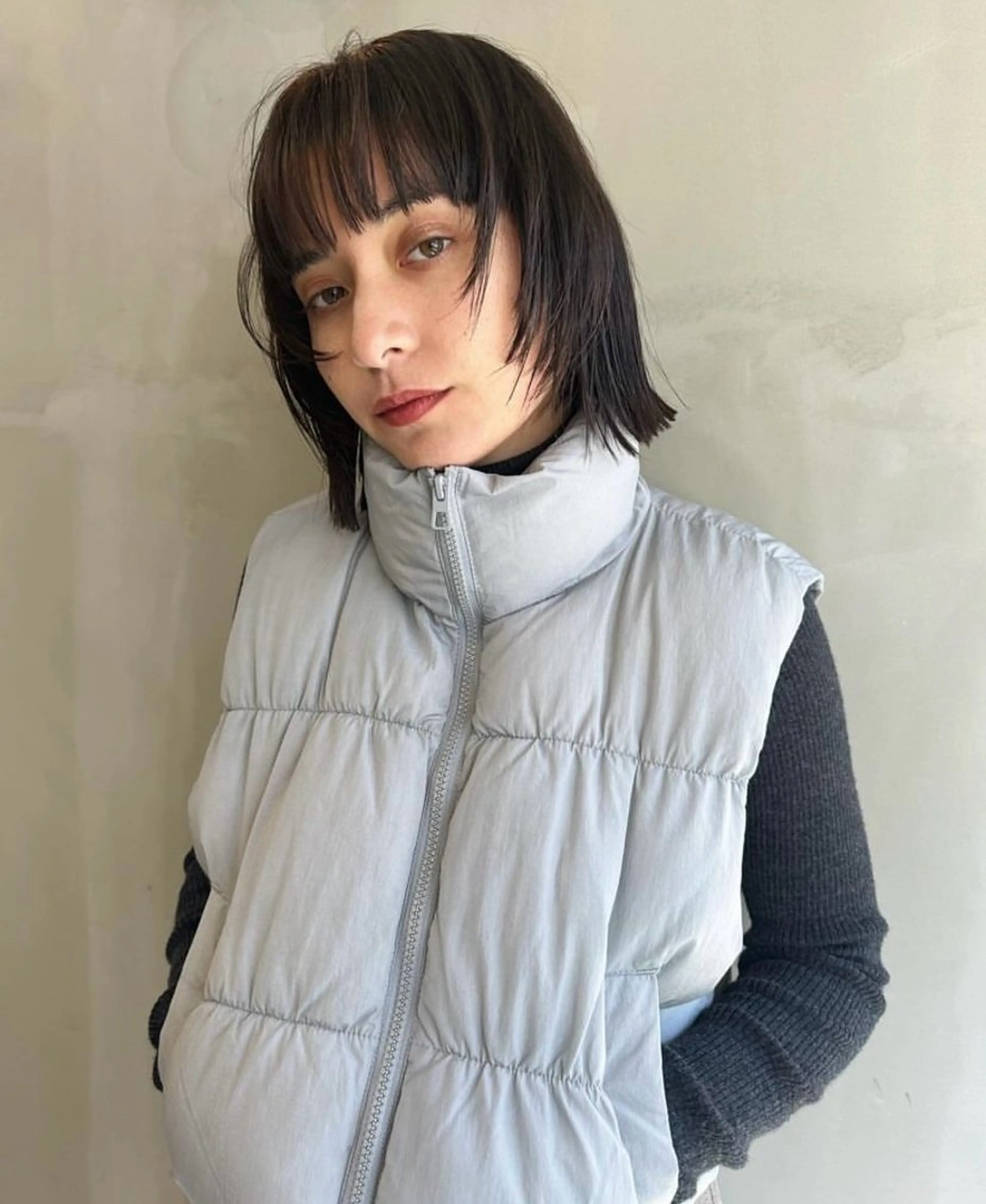 ミディアム 透明感/グレージュ/ レイヤー/ 青空のヘアスタイル