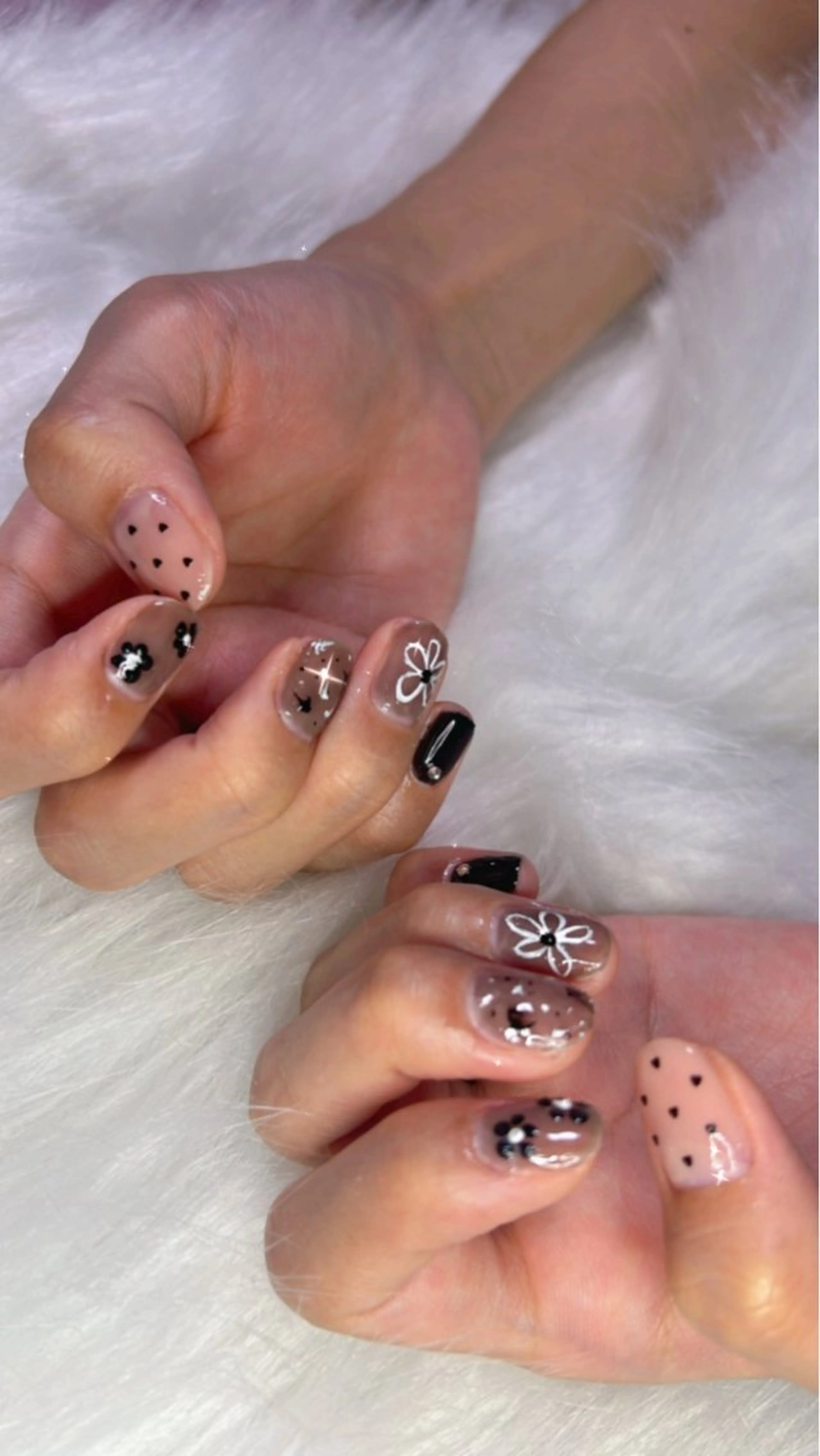 ネイル アートネイル OPHELIA 𓃛のネイルデザイン