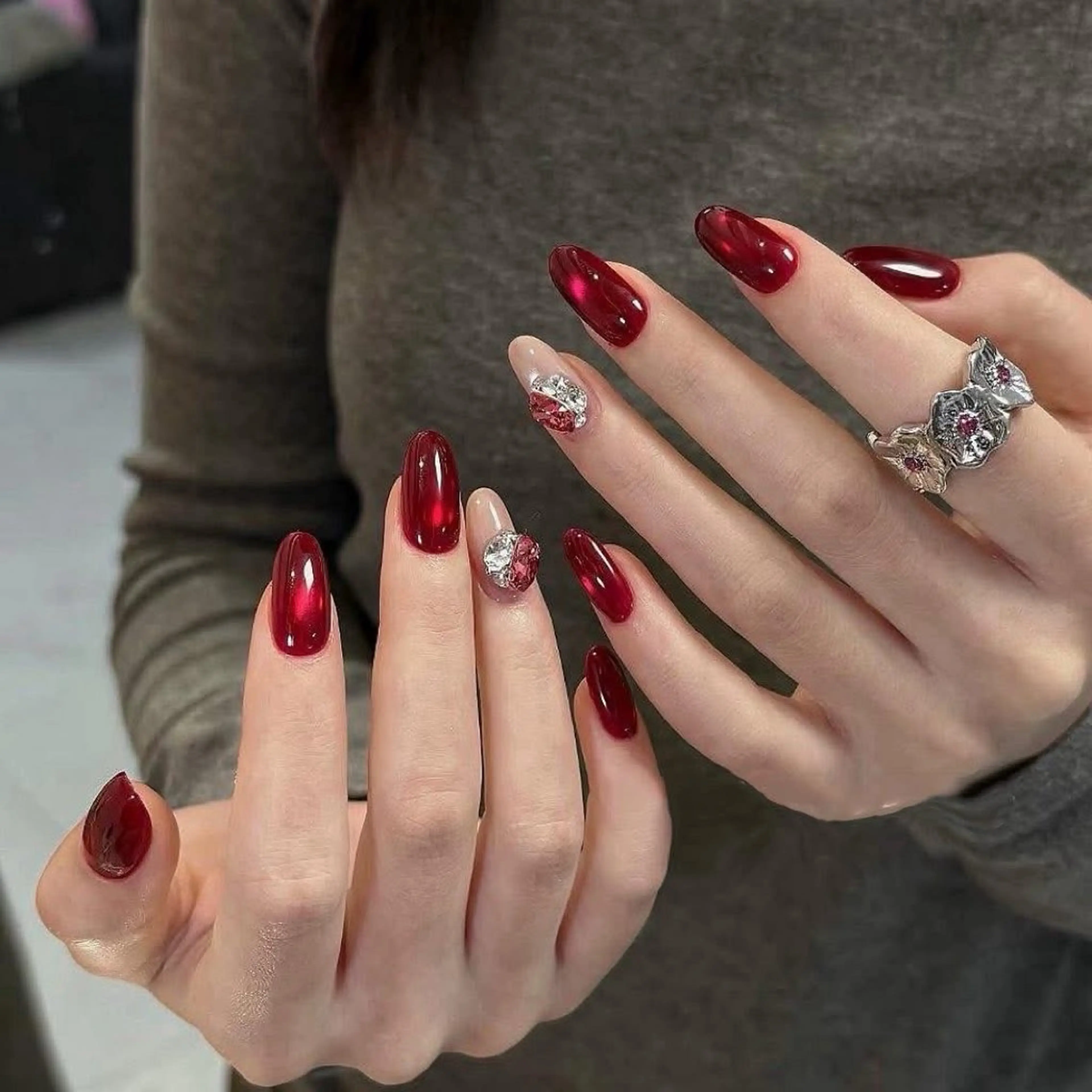 ネイル ハンドネイル T. Leeのネイルデザイン