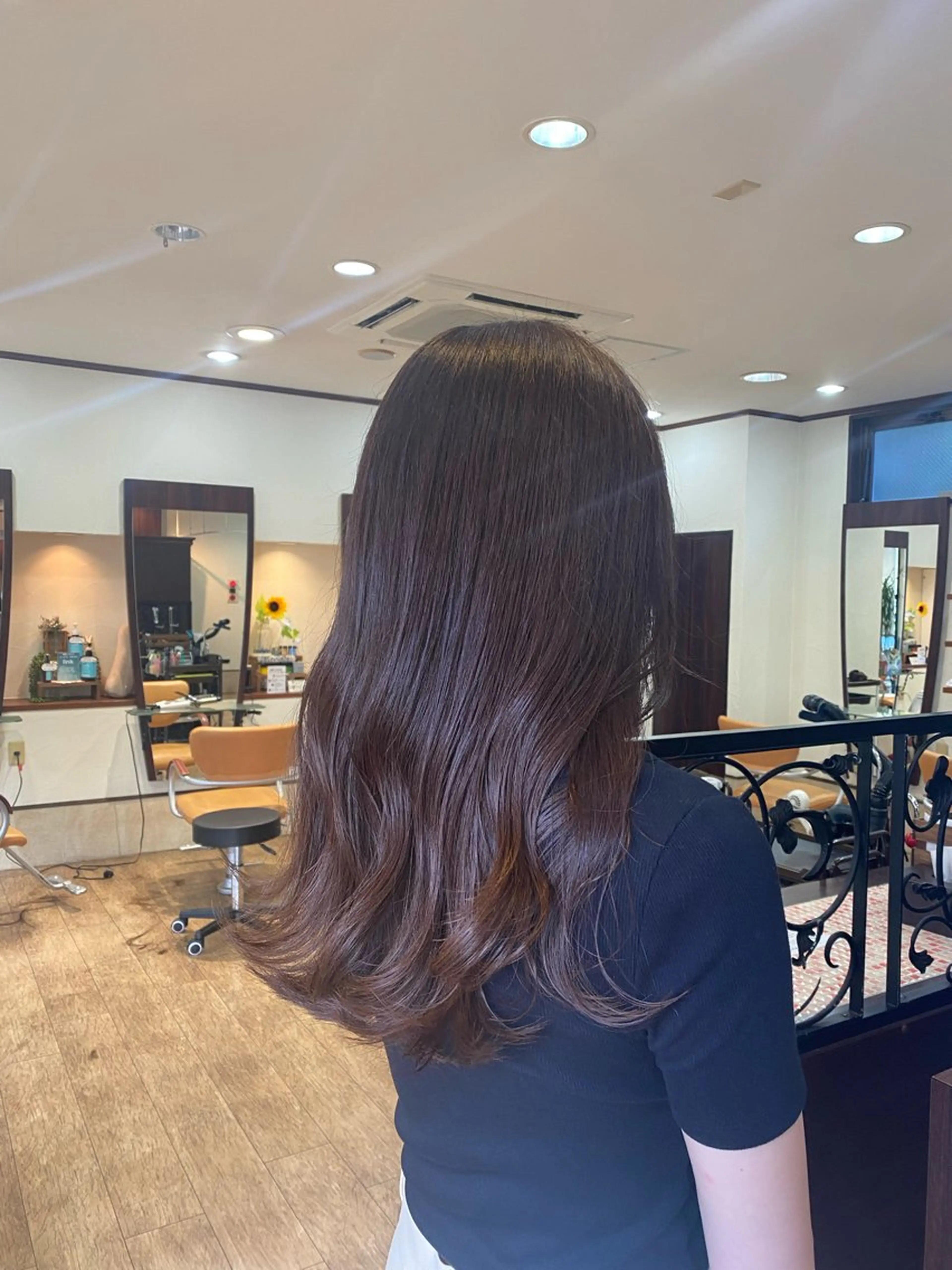 ロング カラー ベージュカラー ブラウンカラー カット ヘアカラー トリートメント サプリームヘア 飯田みち瑠のヘアスタイル