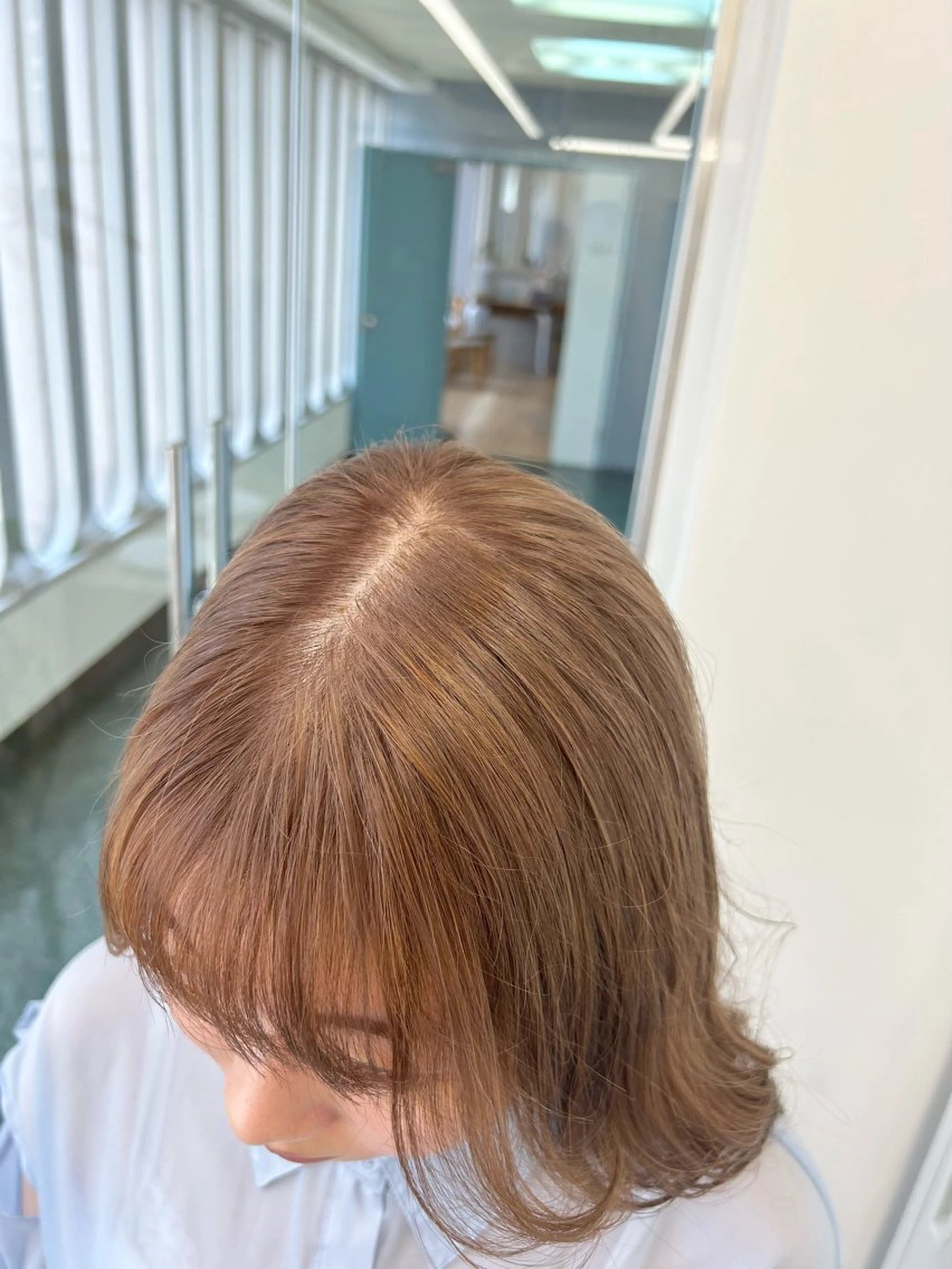 ロング カラー ブリーチ カット 縮毛矯正 Nanaha /レイヤーカットのヘアスタイル