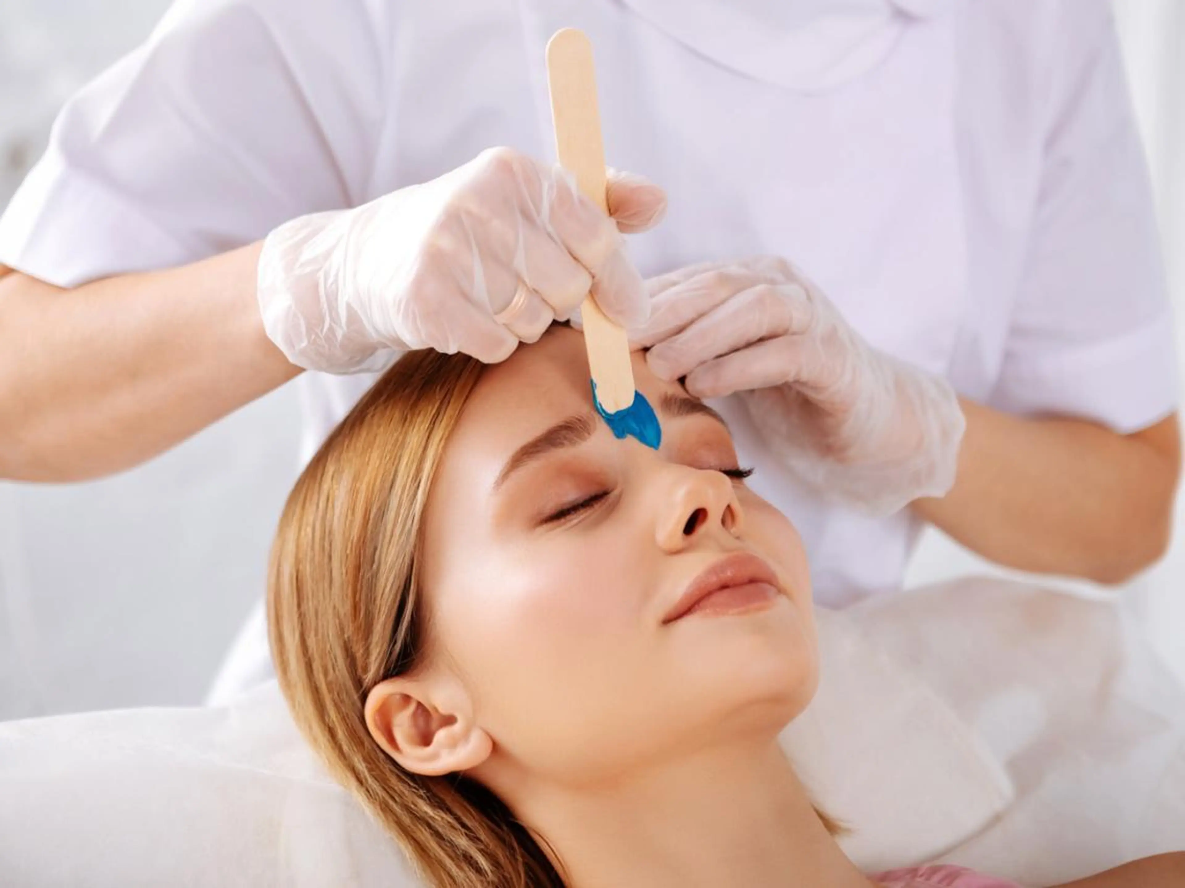 【あか抜け顔脱毛セット】美眉アイブロウ＋口周り＋鼻毛※女性限定の写真