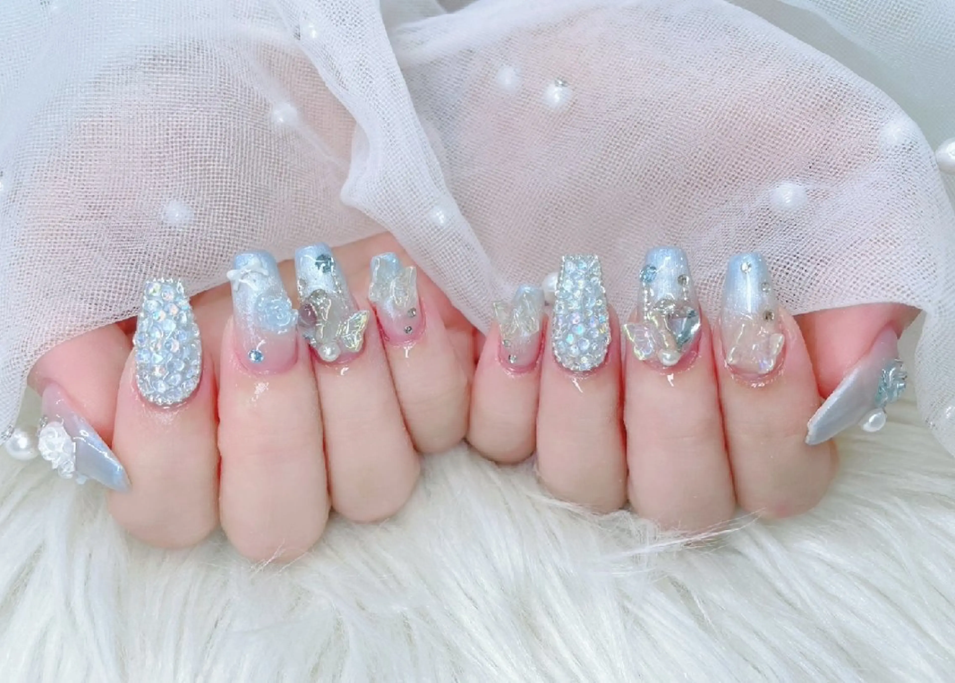 ネイル 長さ出し フラッシュネイル フレンチネイル キラキラネイル ラメ(グリッター) Chouette Nailのネイルデザイン