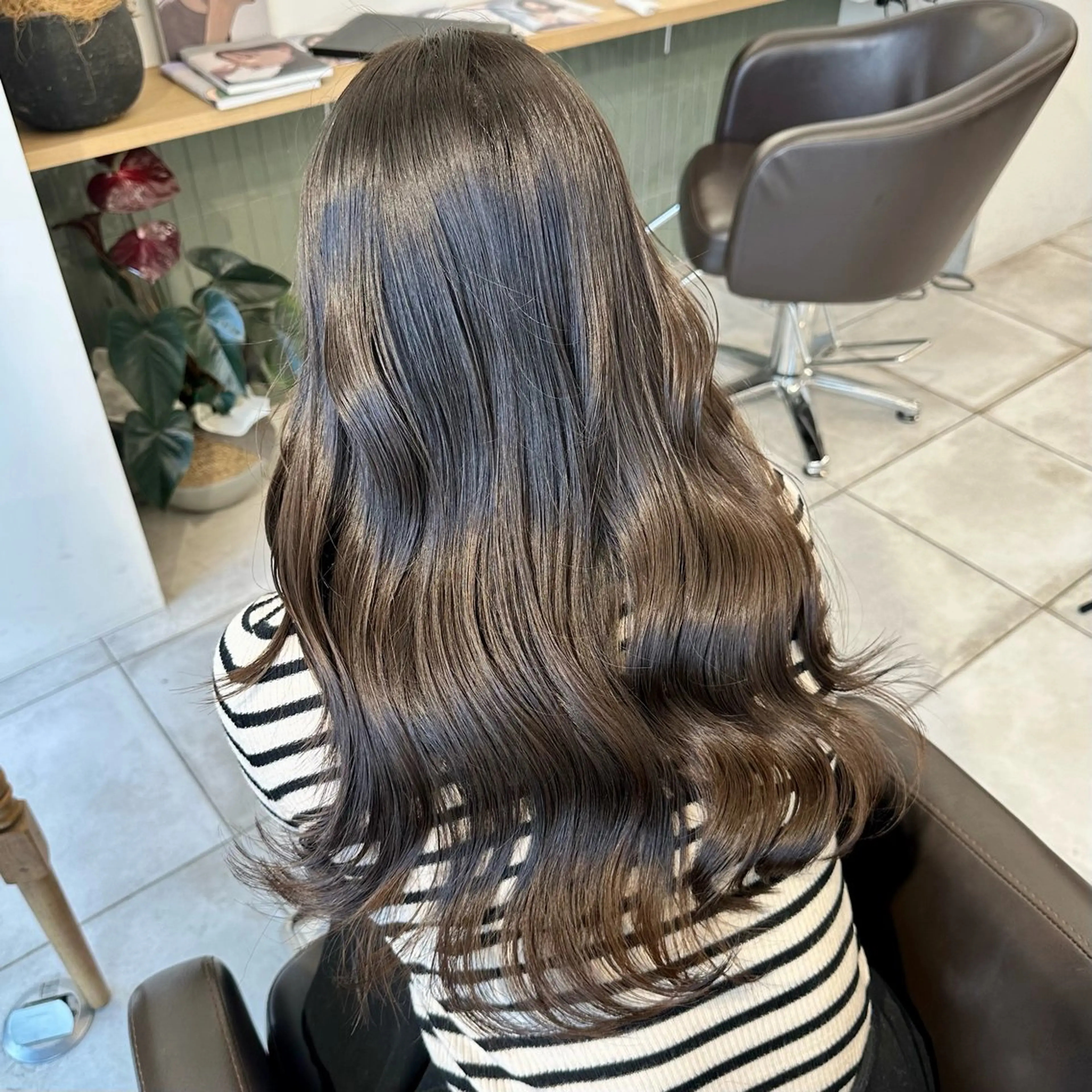 セミロング カラー カット ヘアカラー トリートメント ブリーチなし/レイヤ ー特化🌈Tommyのヘアスタイル