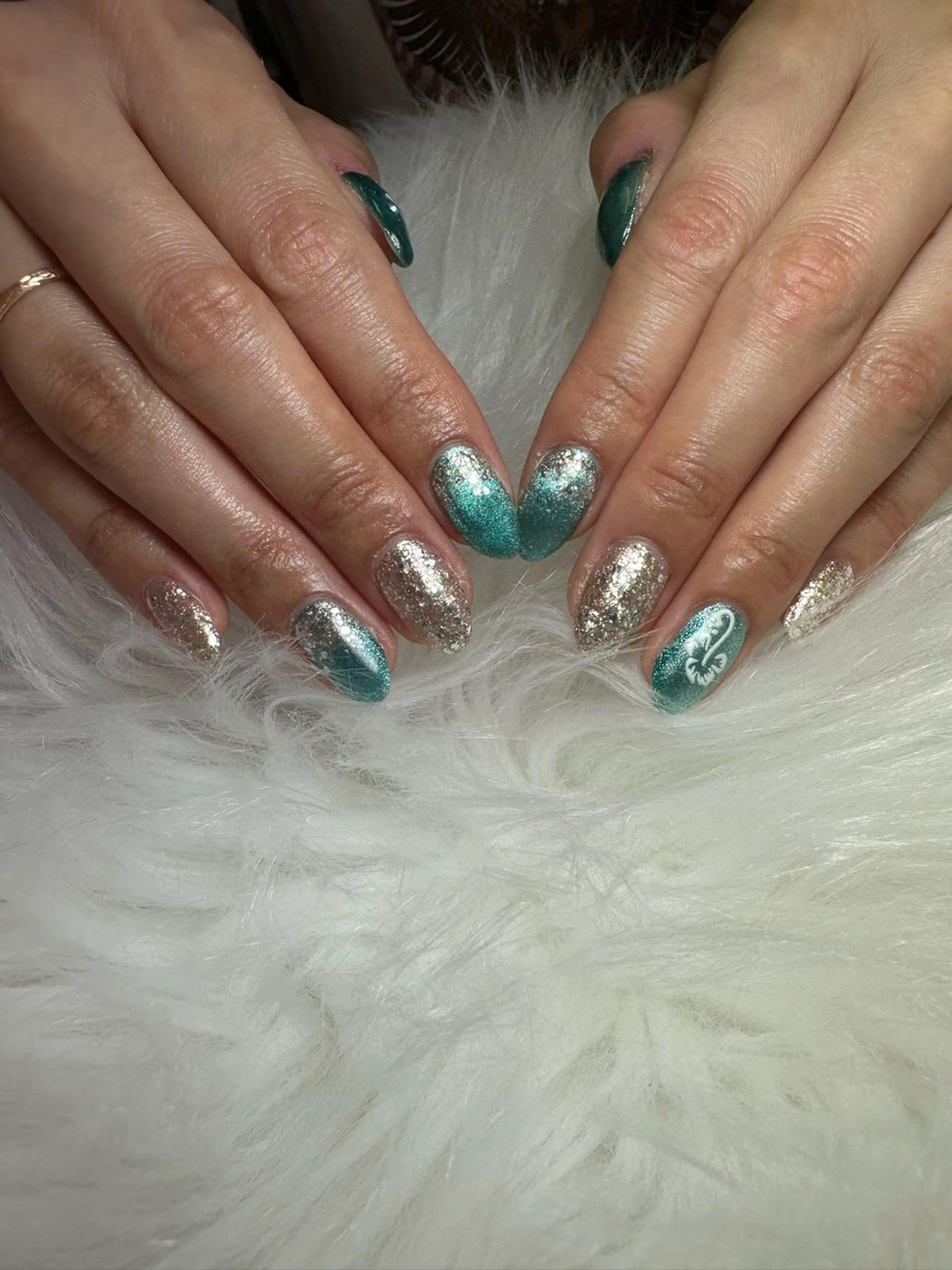 ネイル ハンドネイル MOE .Kのネイルデザイン