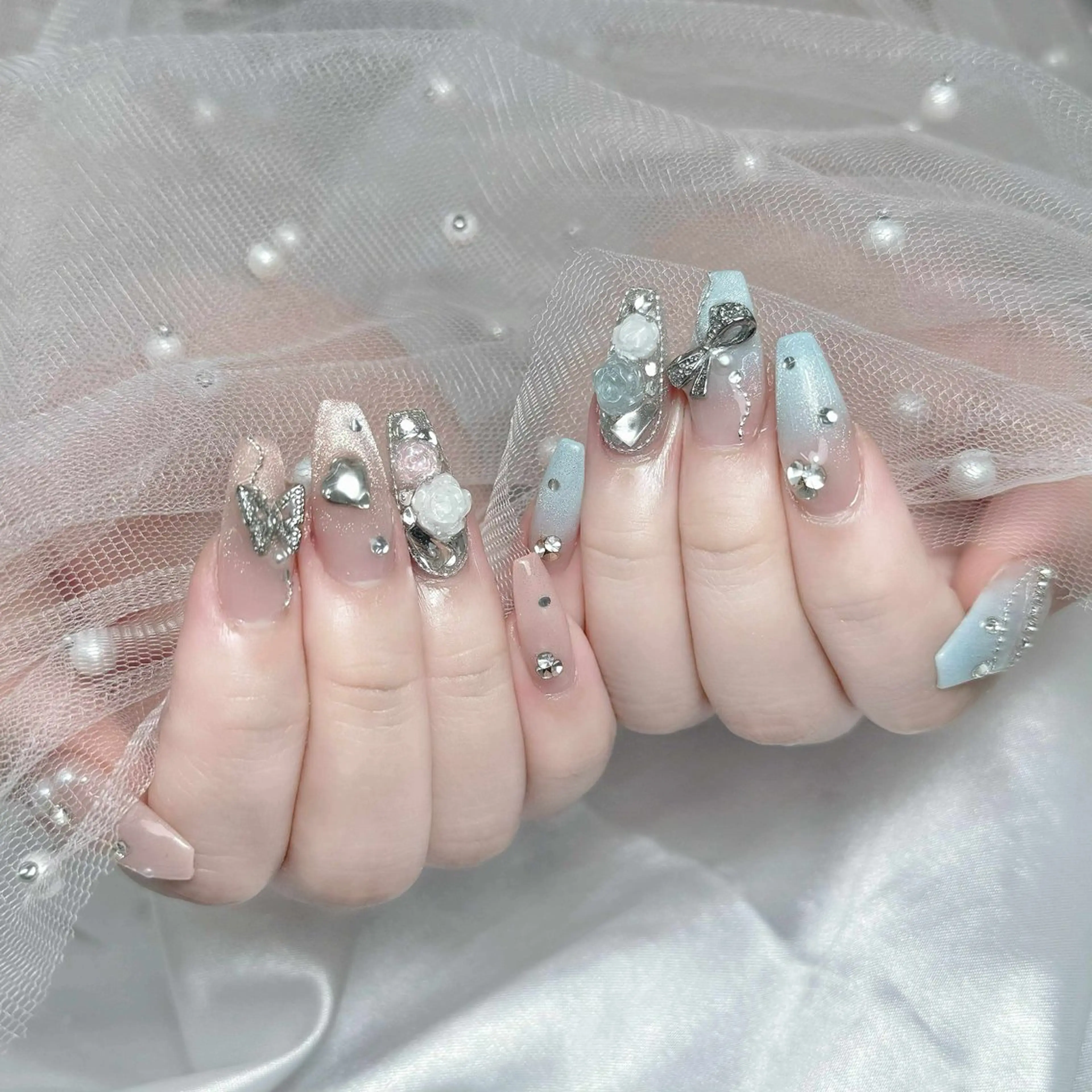 ネイル アートネイル ジェルネイル キラキラネイル 持ち込み ワンホンネイル ハンドネイル ハンドケア Panda chan Novaのネイルデザイン