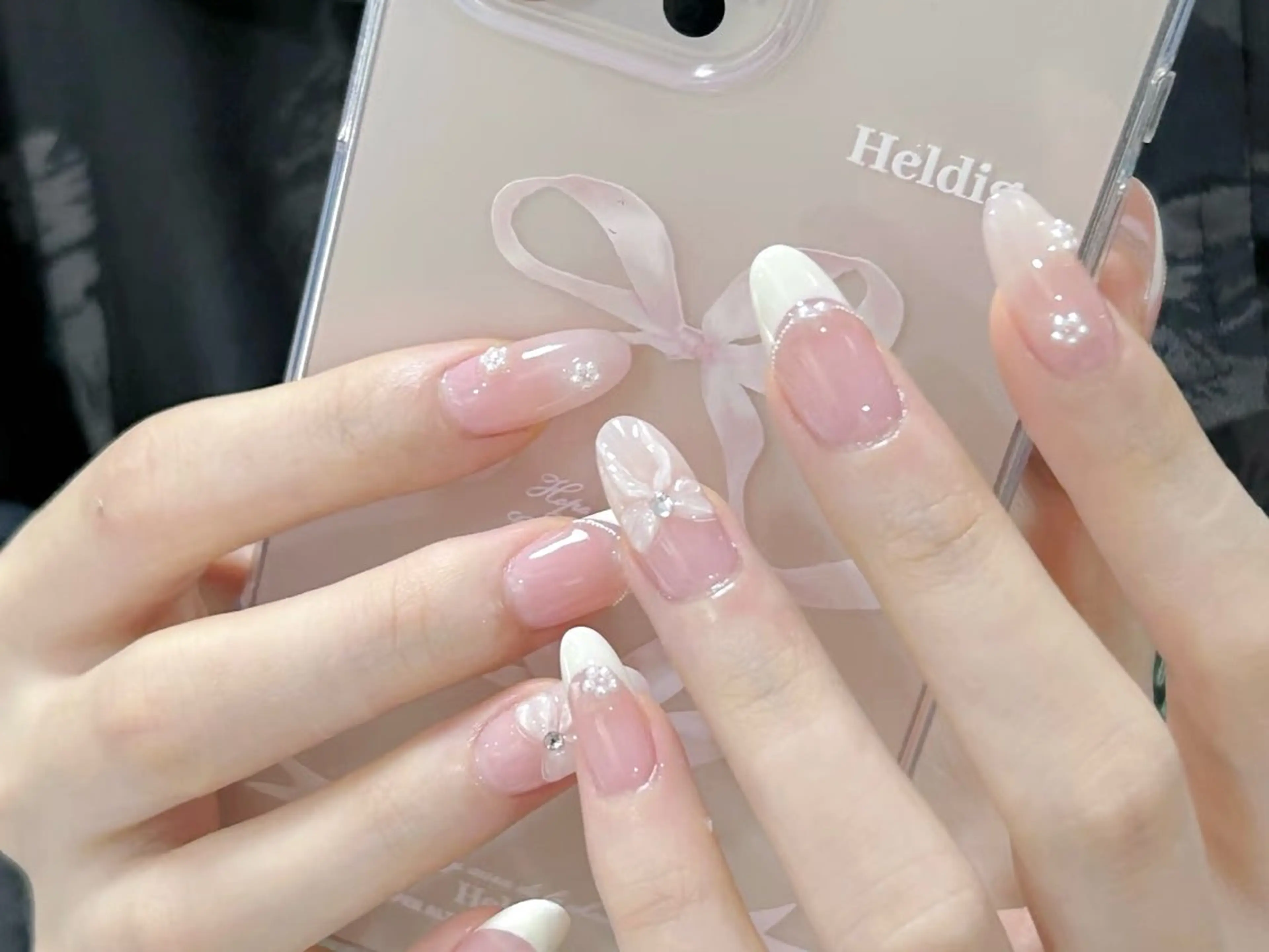 ネイル フレンチネイル ガーリー 韓国ネイル ピンク リボン ハンドネイル ハンドケア DarkHoney 池袋店のネイルデザイン