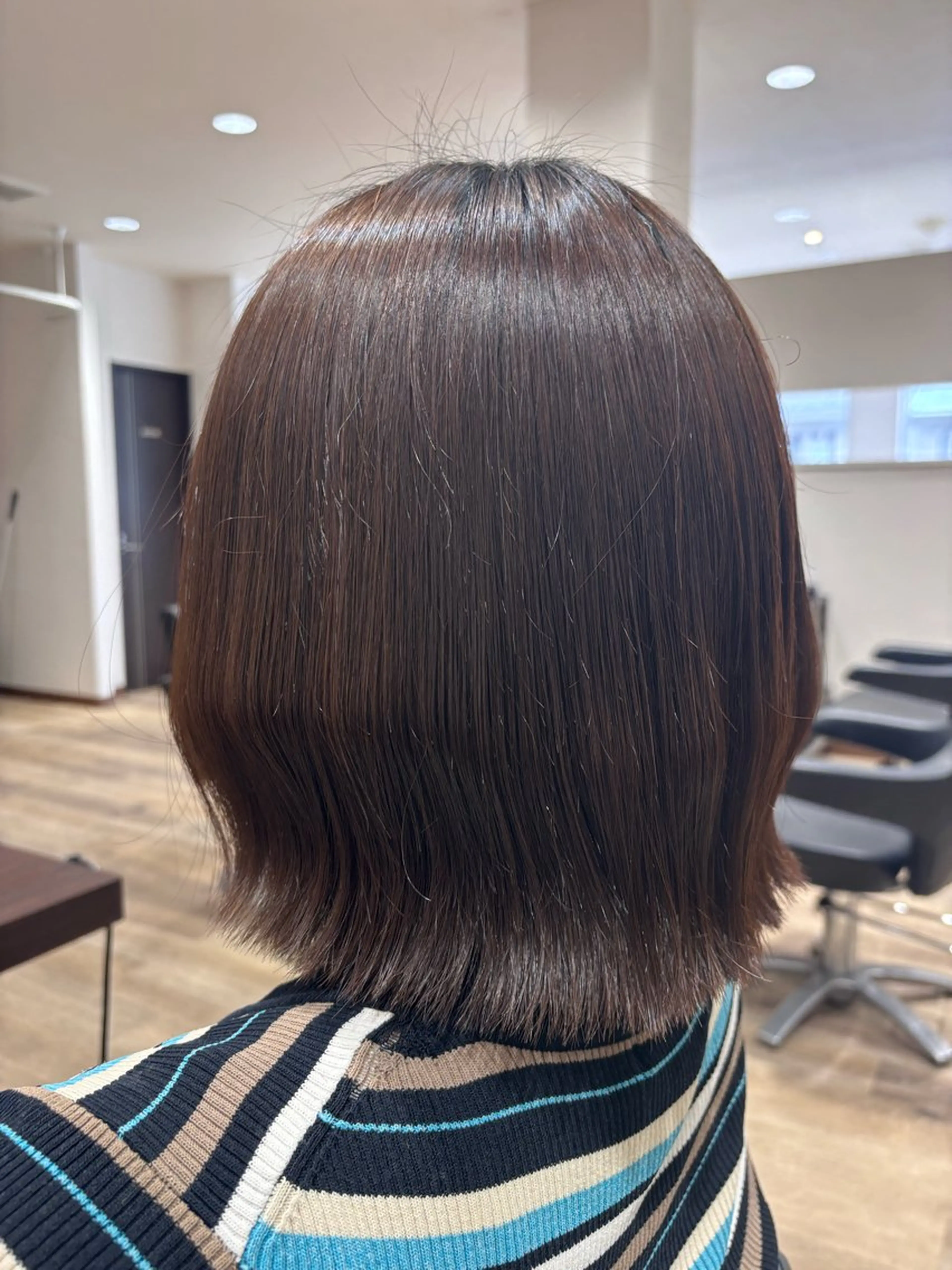 ミディアム STROKE 玲菜のヘアスタイル