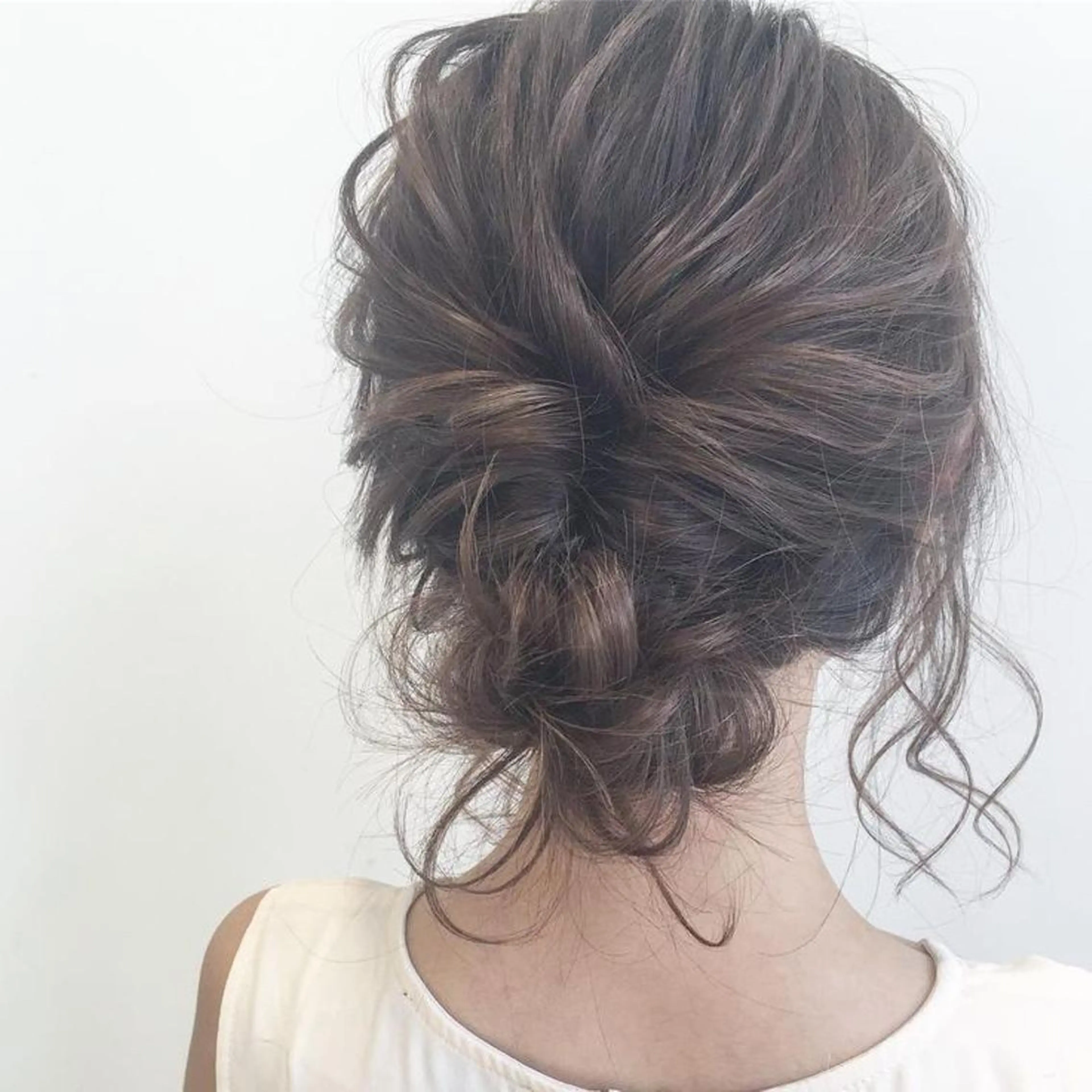 セミロング ヘアアレンジ 【公式】amble luxe池袋東口🩷のヘアスタイル
