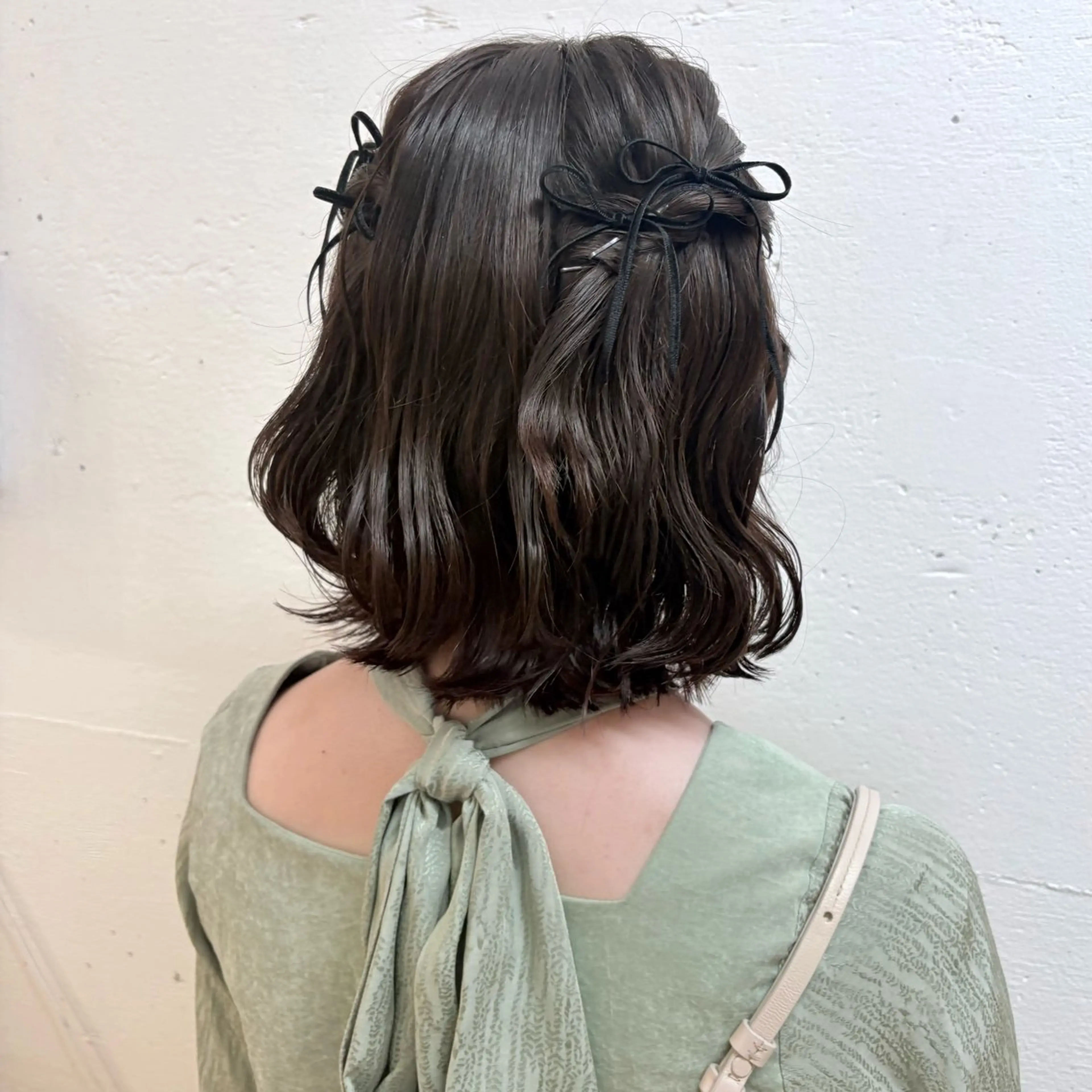 お呼ばれヘアの写真