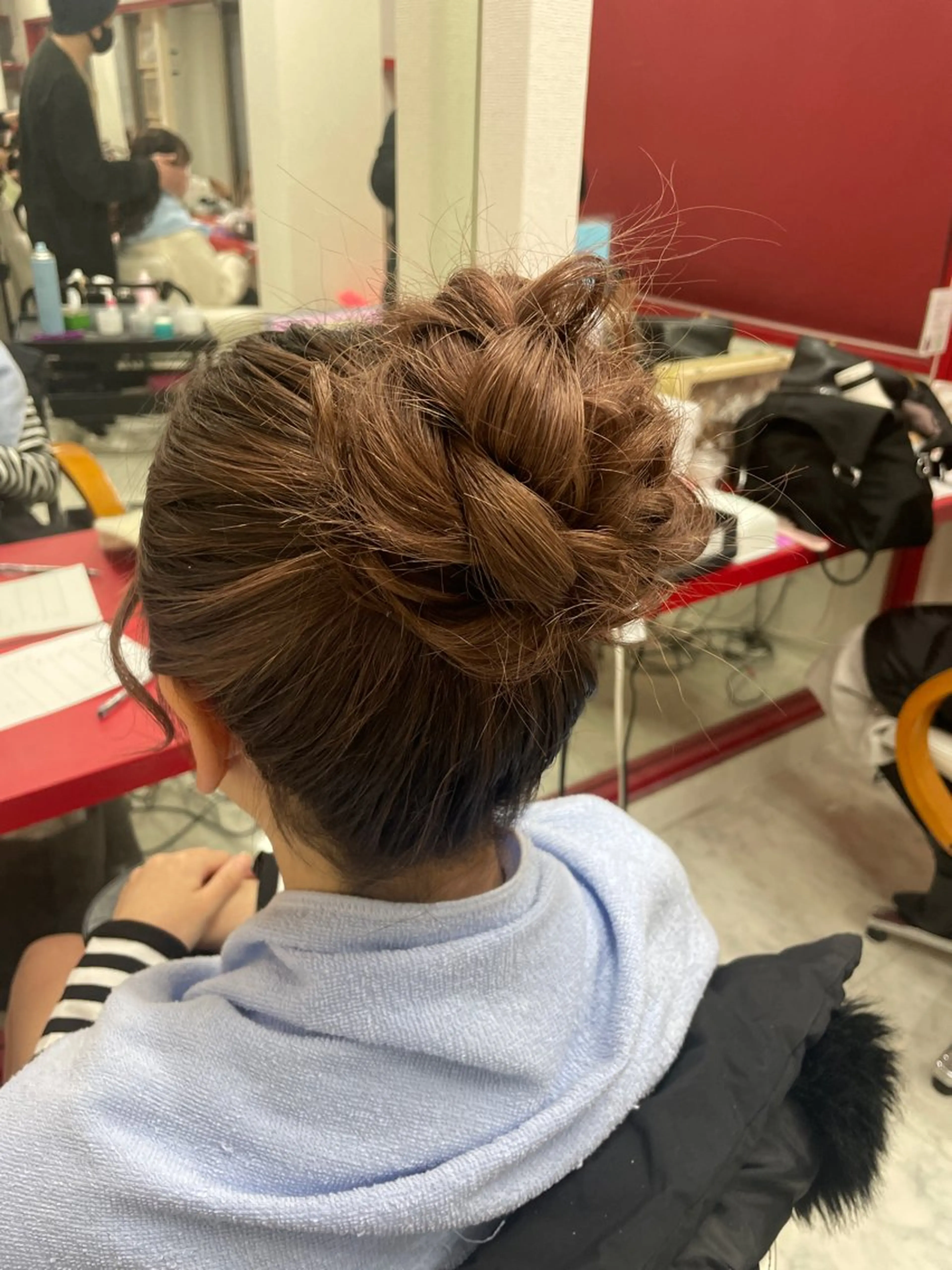 ふわふわ高めお団子　アップスタイル(Instagram、tiktokフォローしていただいた方限定メニュー)の写真