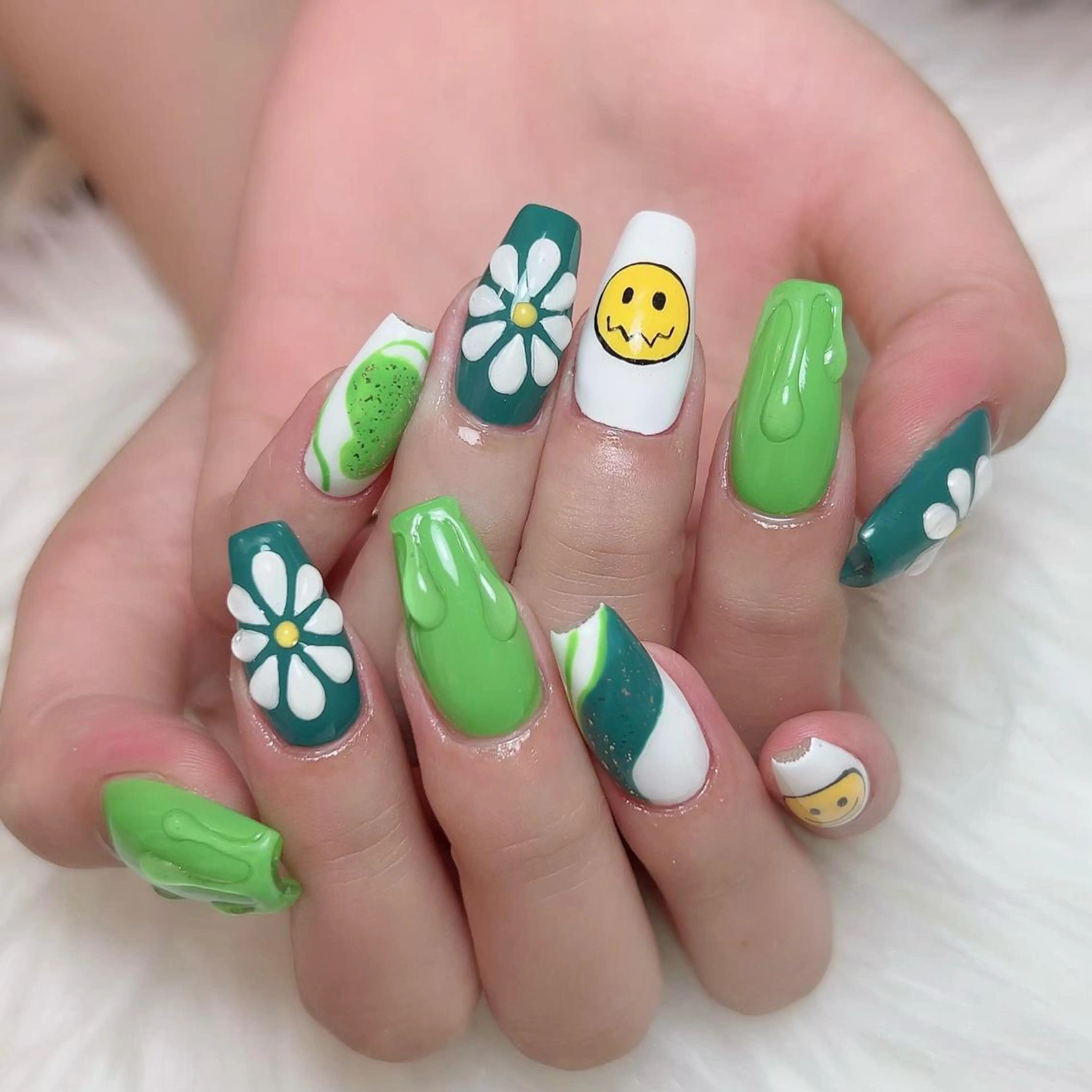 ネイル Nail salon EM（エム）諸星のネイルデザイン