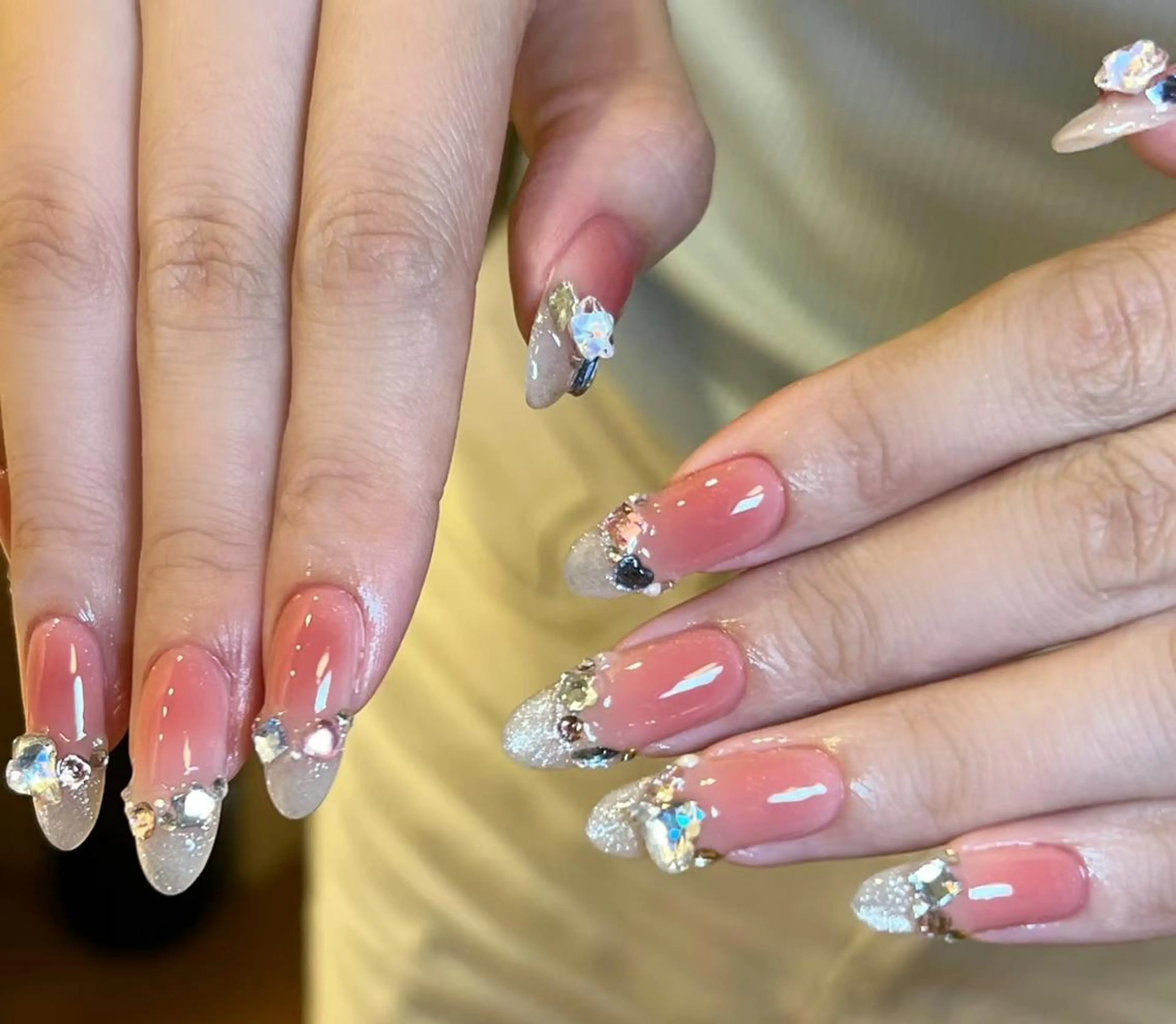 ネイル ハンドネイル 🎀 Ayaka_nailのネイルデザイン