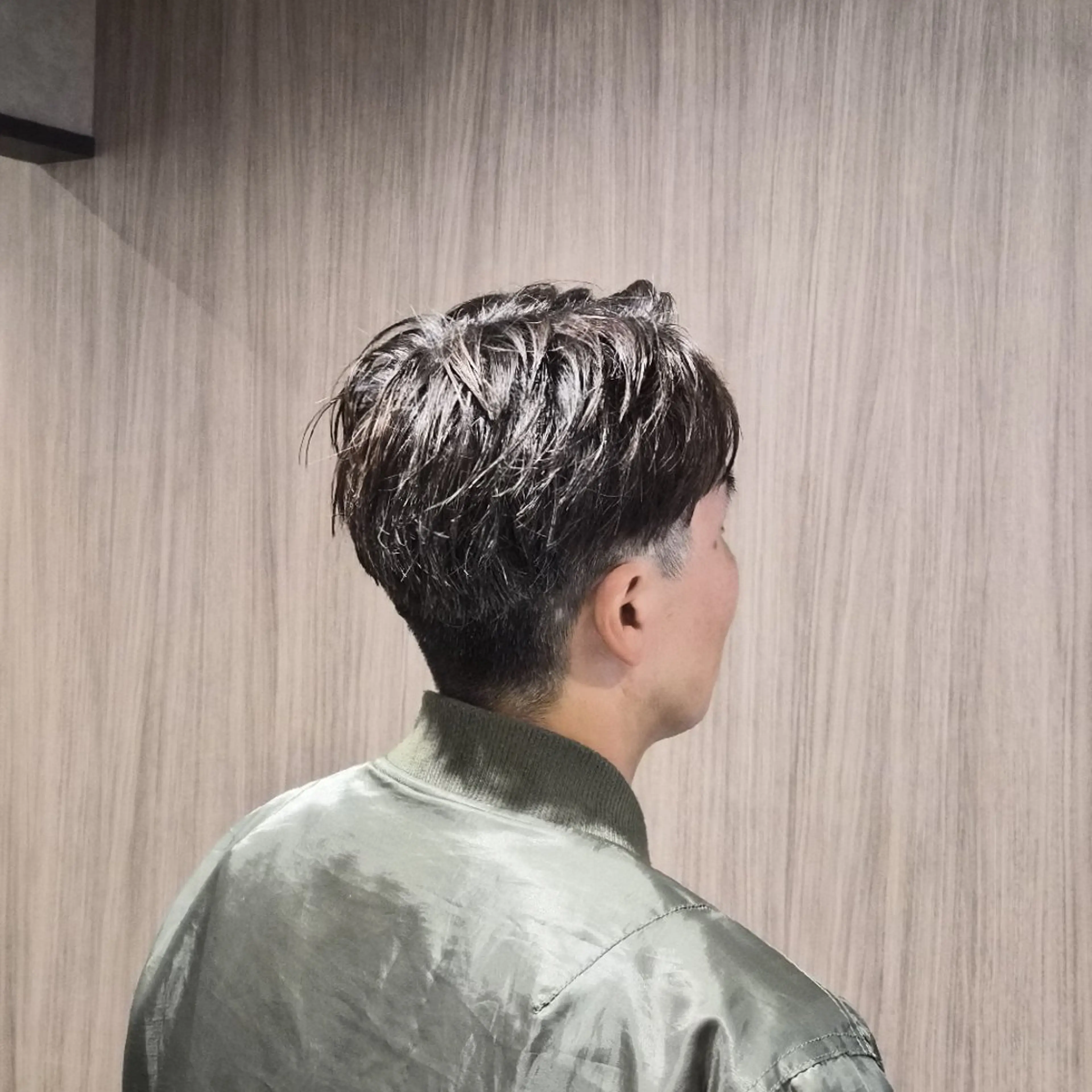 ミディアム ヒロ銀座栄店所属・ヒロ銀座 栄  ✂ 打田 真凜のヘアスタイル