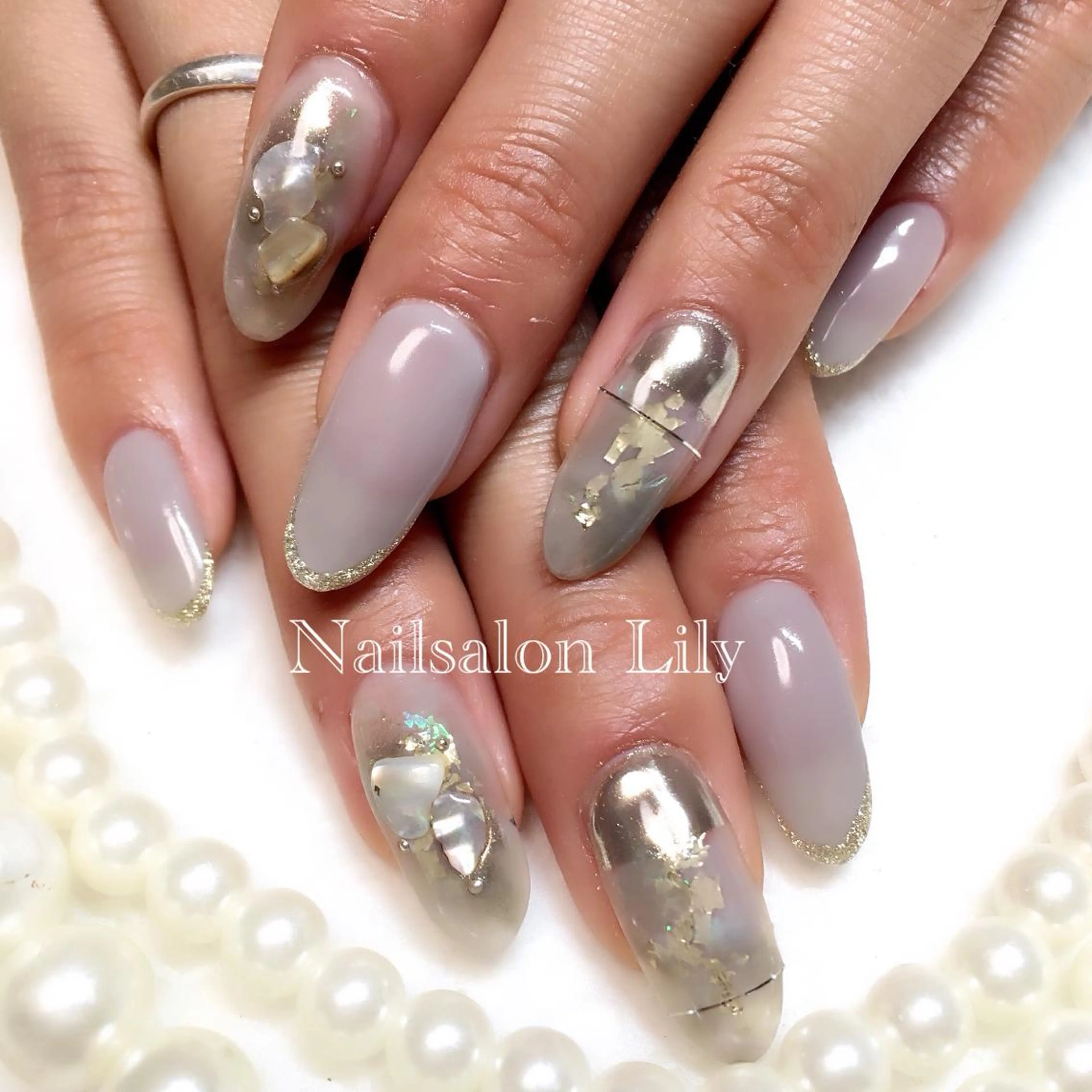 ネイル ニュアンスネイル Lily*nail 🌻Mii🌻のネイルデザイン