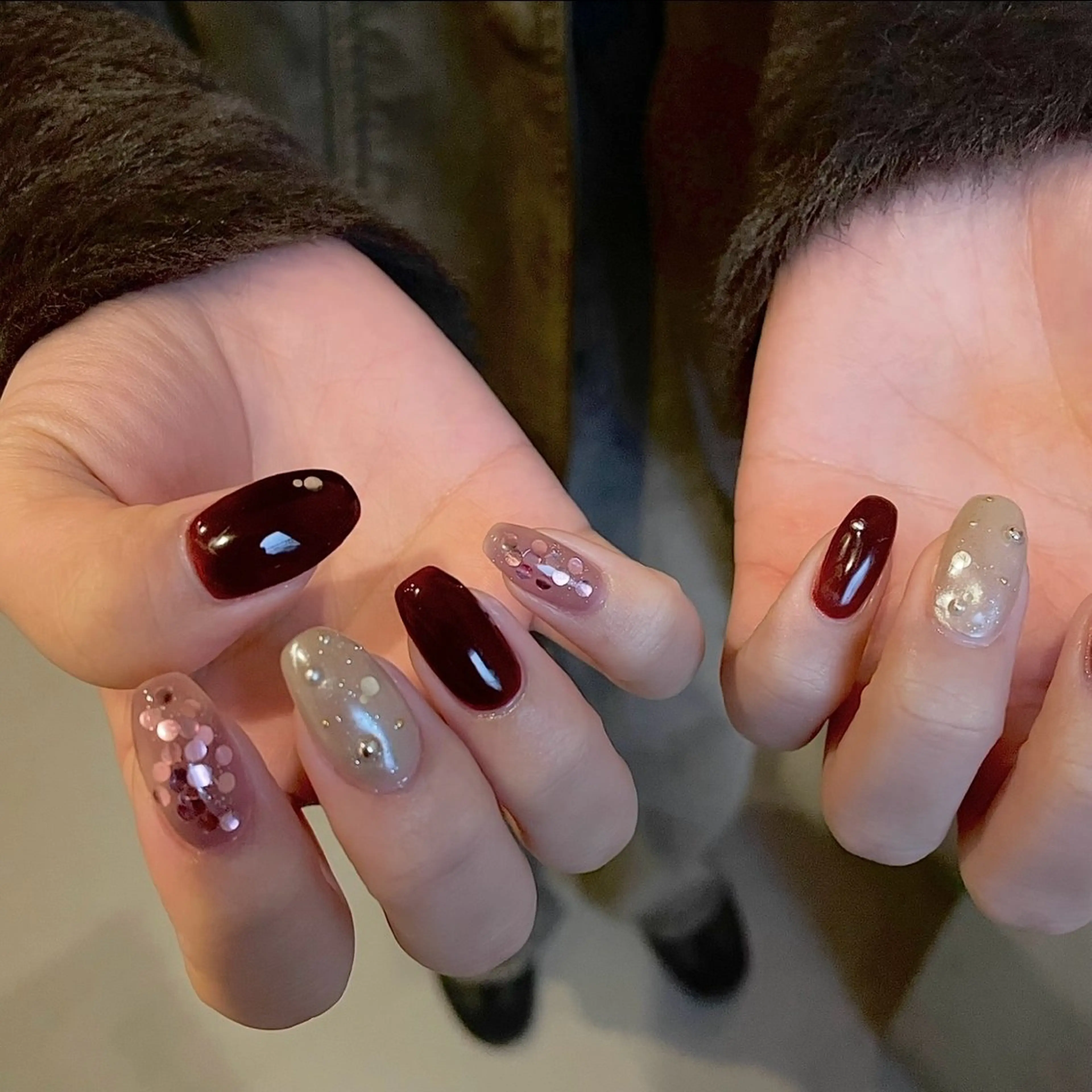 ネイル キラキラネイル ハンドネイル moufu.所属・moufu.nail /sayaka 本町のネイルデザイン