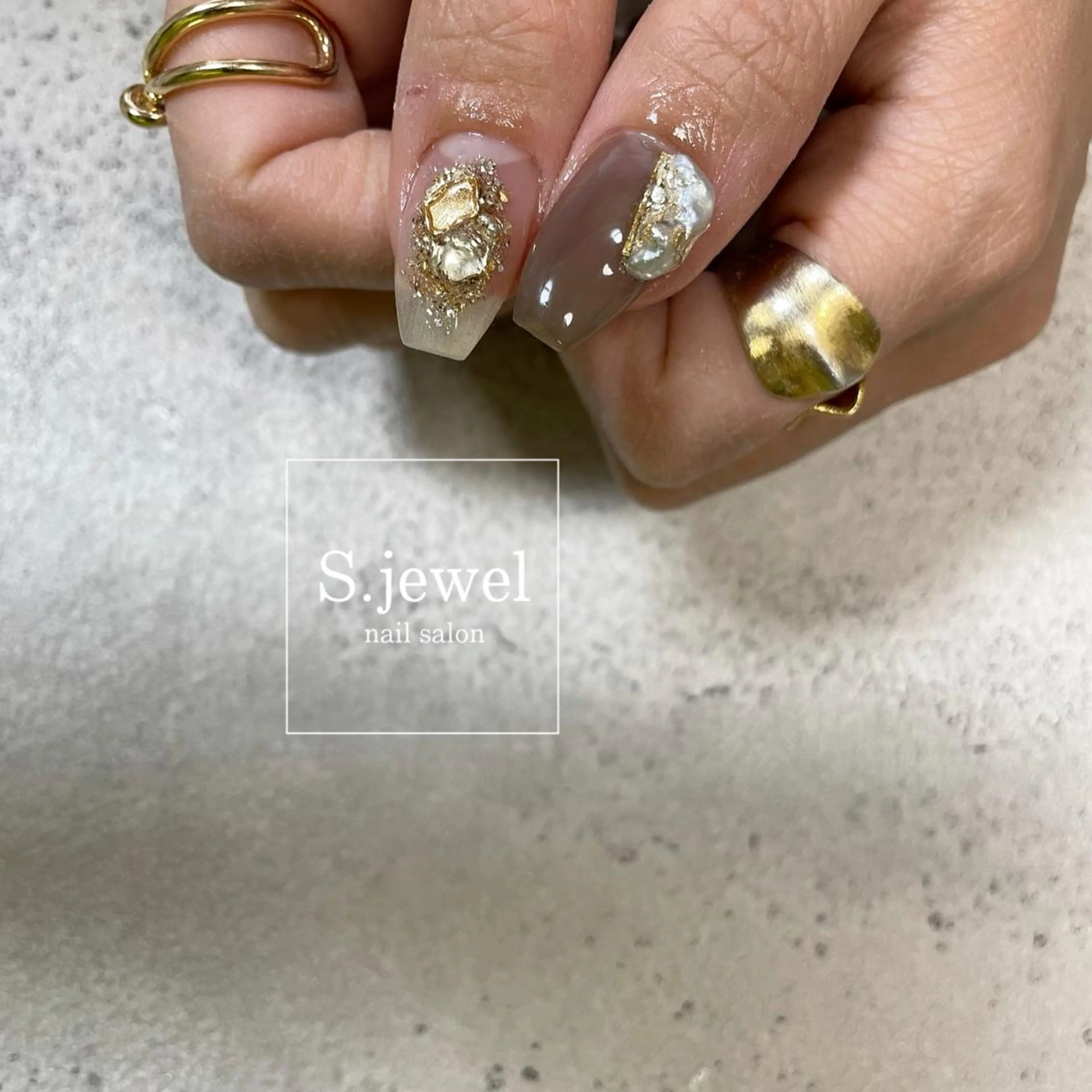 ネイル S. JEWELのネイルデザイン
