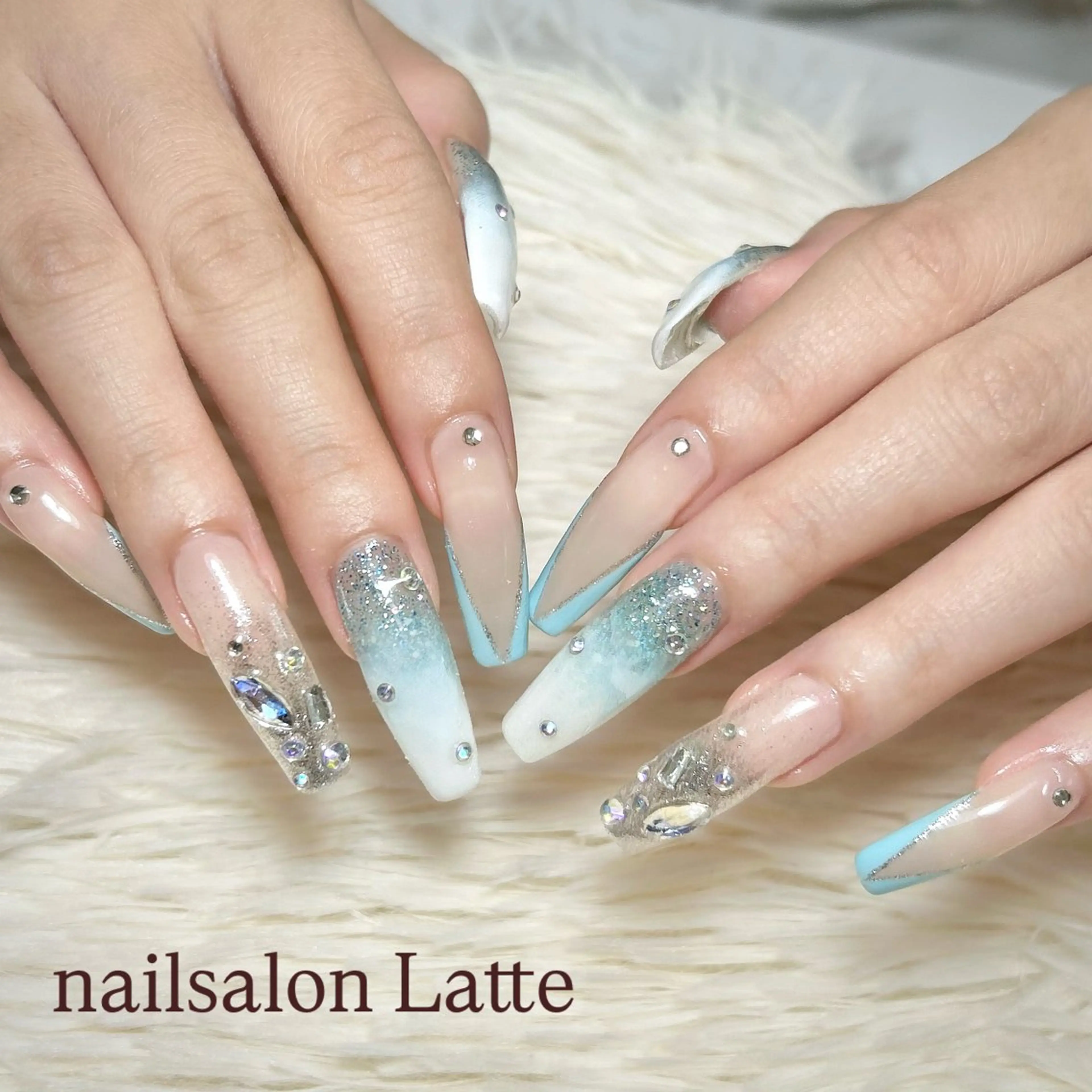 ネイル Nailsalon Latteのネイルデザイン