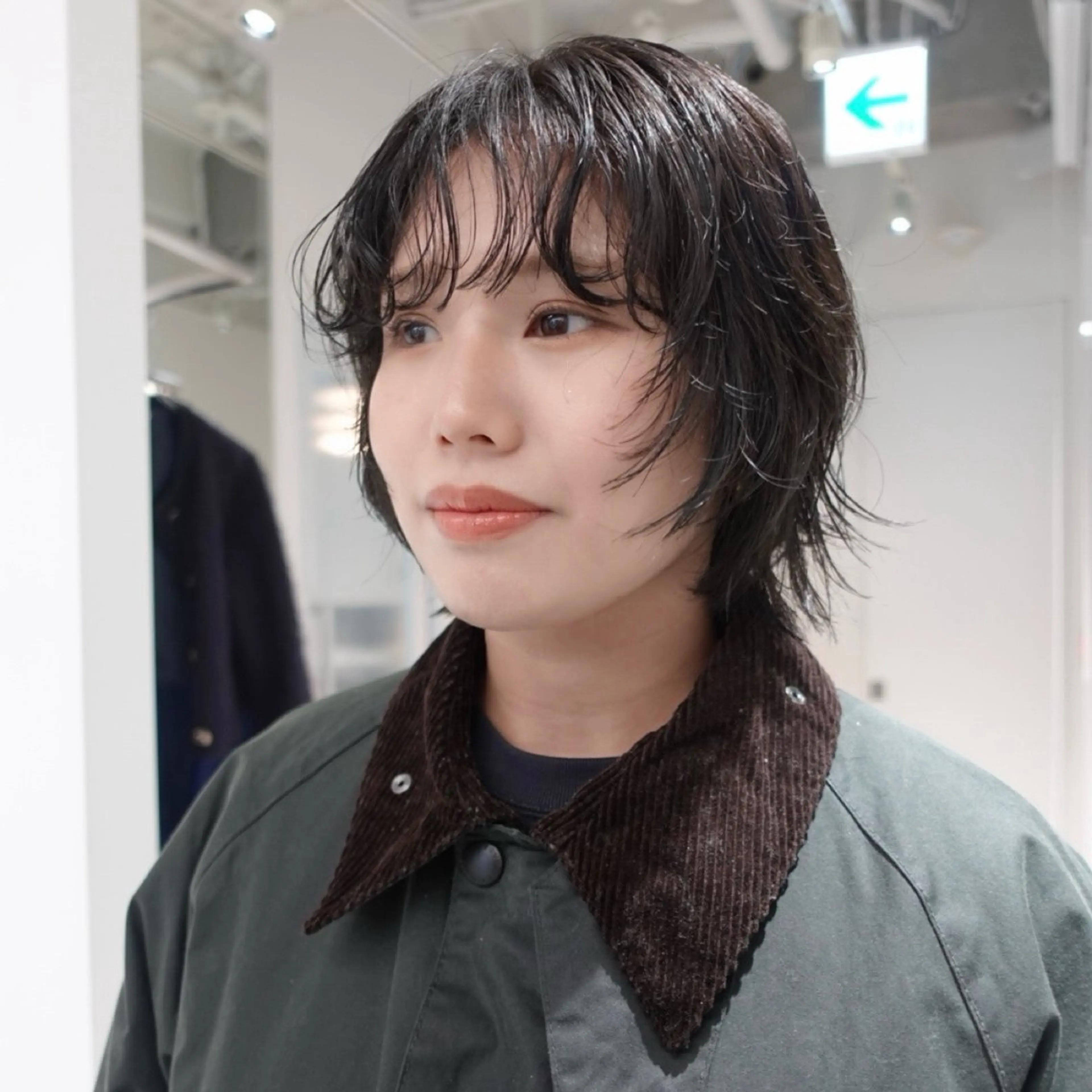 ショート カラー パーマ ヘアアレンジ ショートヘア ウルフカット カット ヘアカラー 🌐サトウ リョウ🌐のヘアスタイル