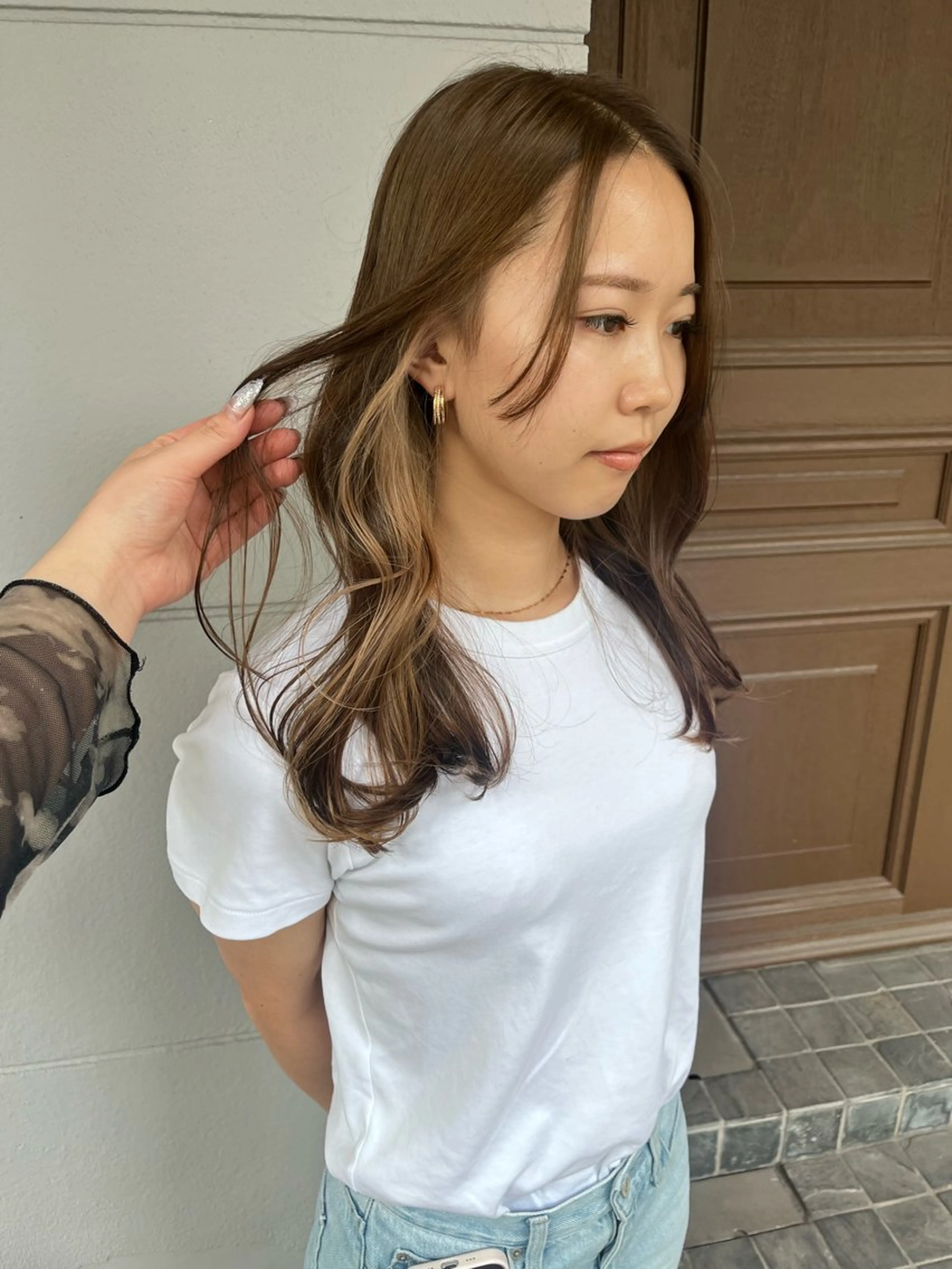 🪻イヤリングカラーorフェイスフレミングカラー🪻（ブリーチ込みのポイントデザインとなります）の写真