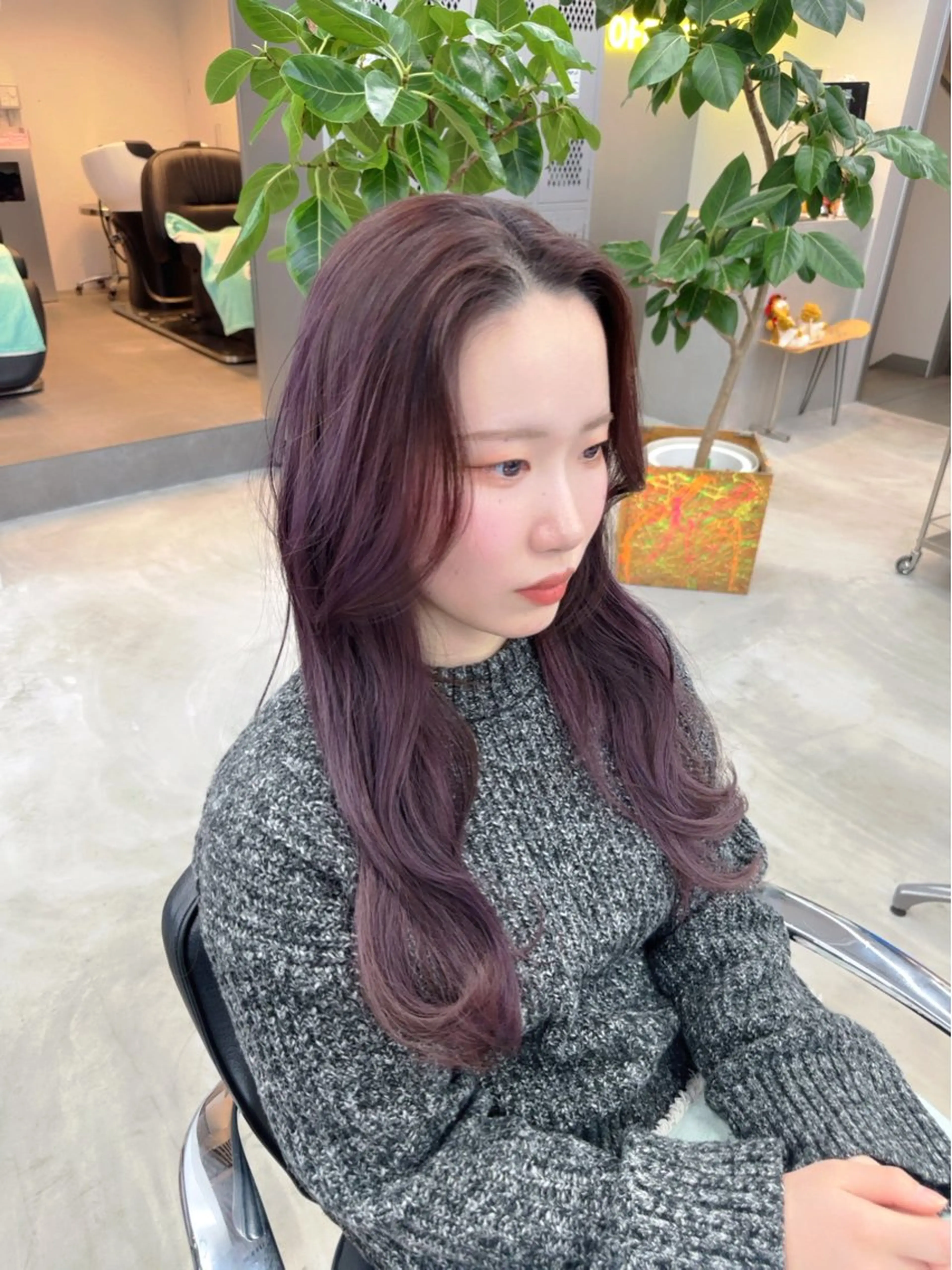 ロング カラー ヘアカラー トリートメント 岡野 静華のヘアスタイル