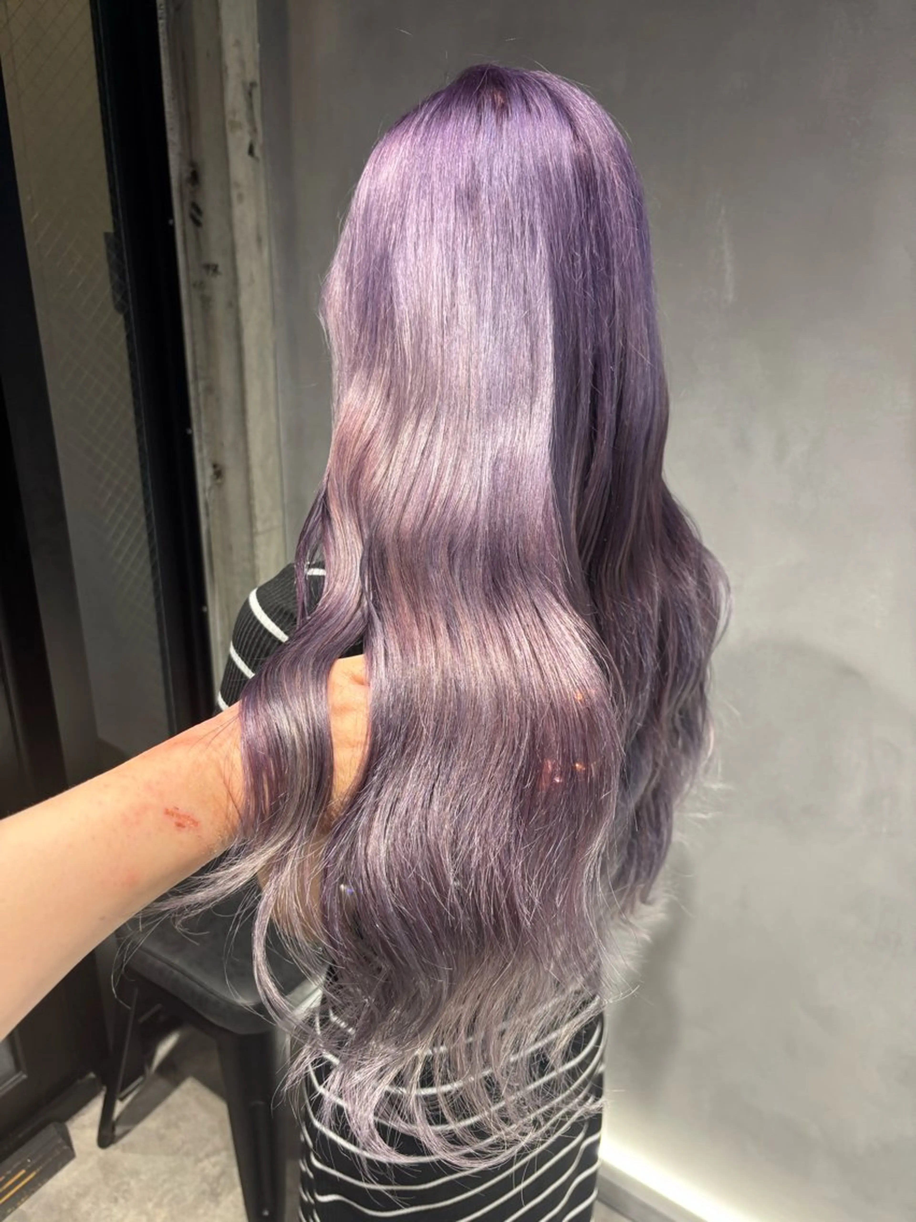 カラー ブリーチ カット ヘアカラー トリートメント 暖色/ハイトーン/ カラー/HBLのヘアスタイル