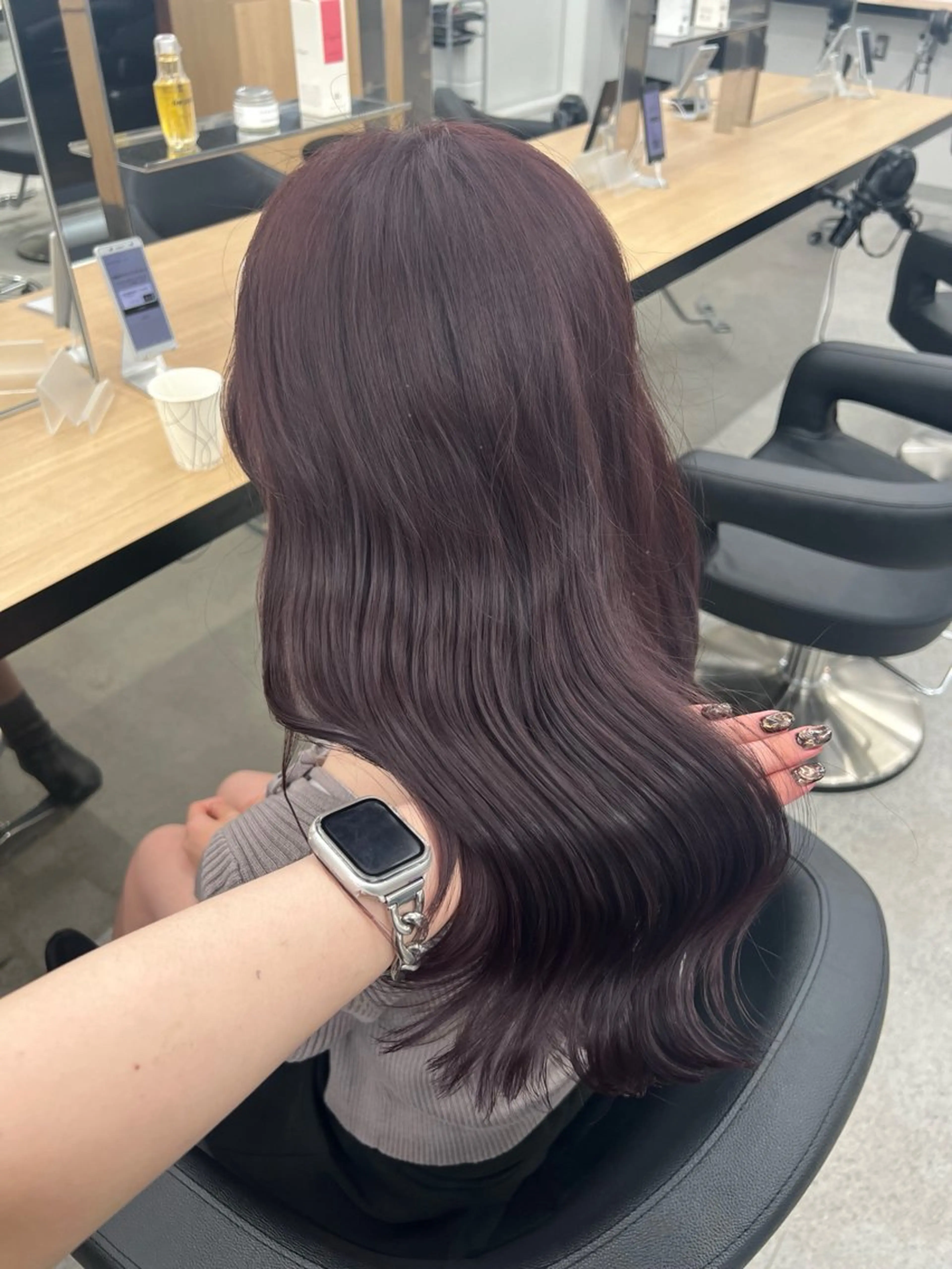 ロング カラー 暗髪🩶ラベンダー/ ブルー/ユウナ🤍のヘアスタイル