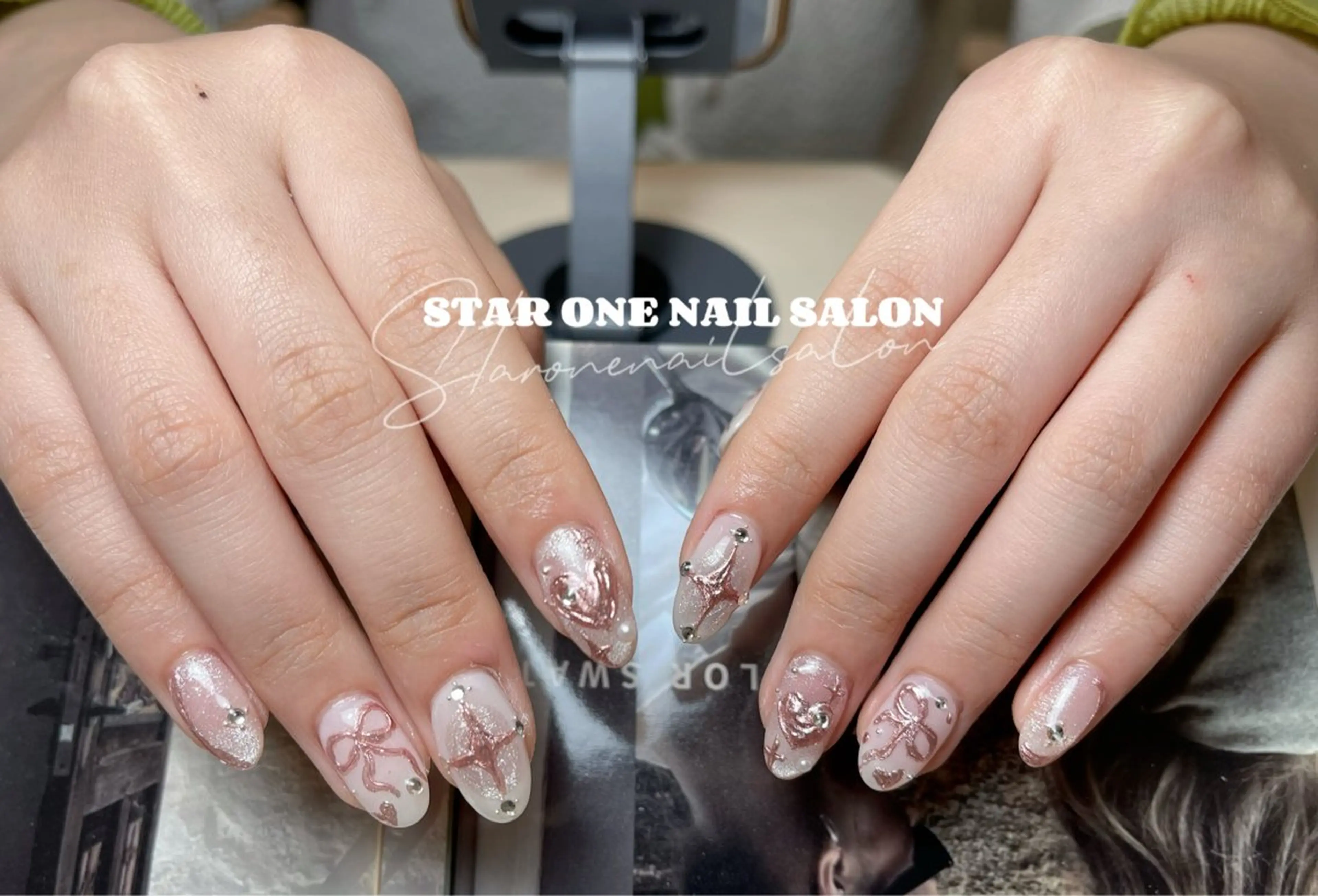 ネイル オーロラネイル チークネイル クリアネイル キラキラネイル 韓国ネイル ハンドネイル 星 あみのネイルデザイン