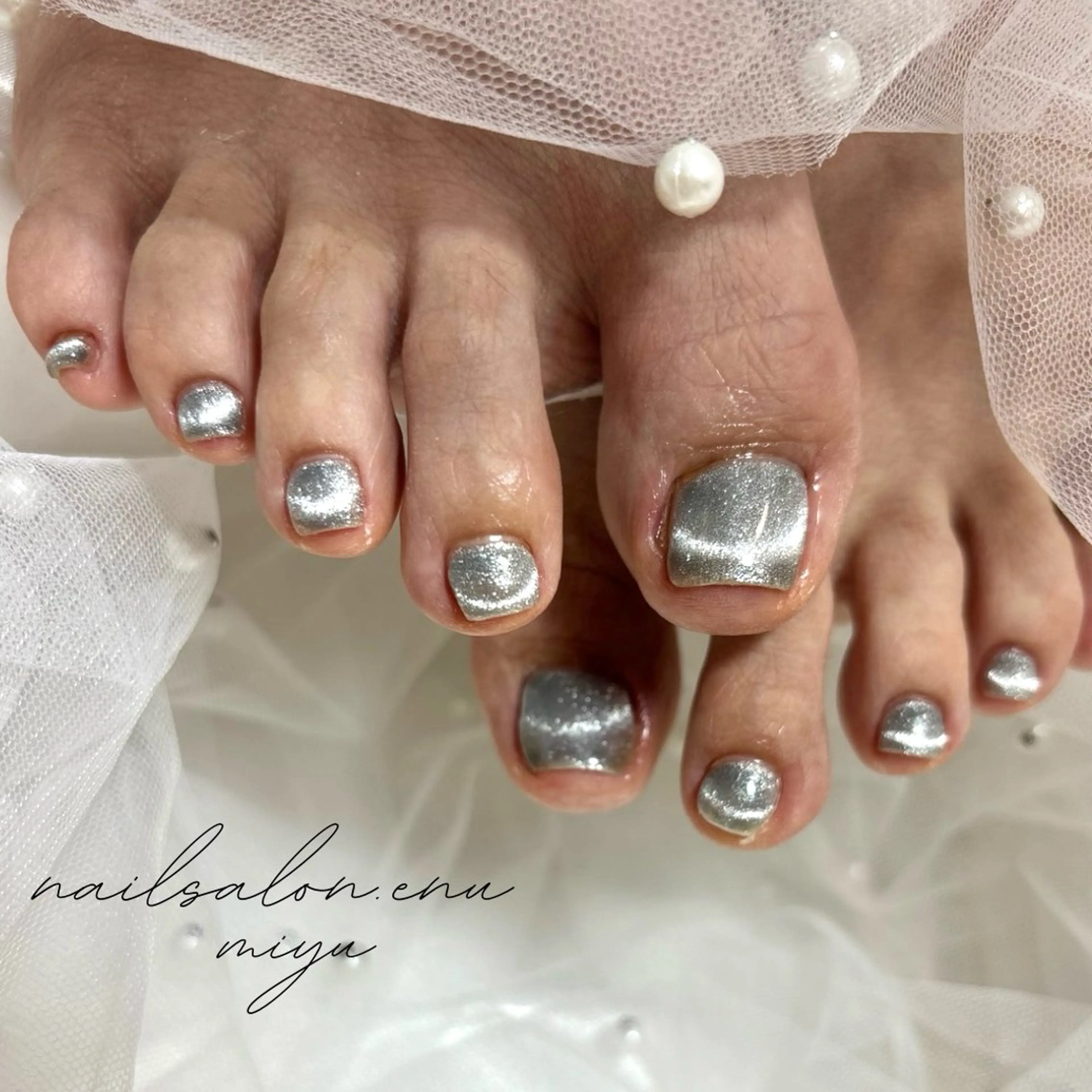 ネイル フットネイル フレンチネイル マグネットネイル nailsalon enu.　miyuのネイルデザイン
