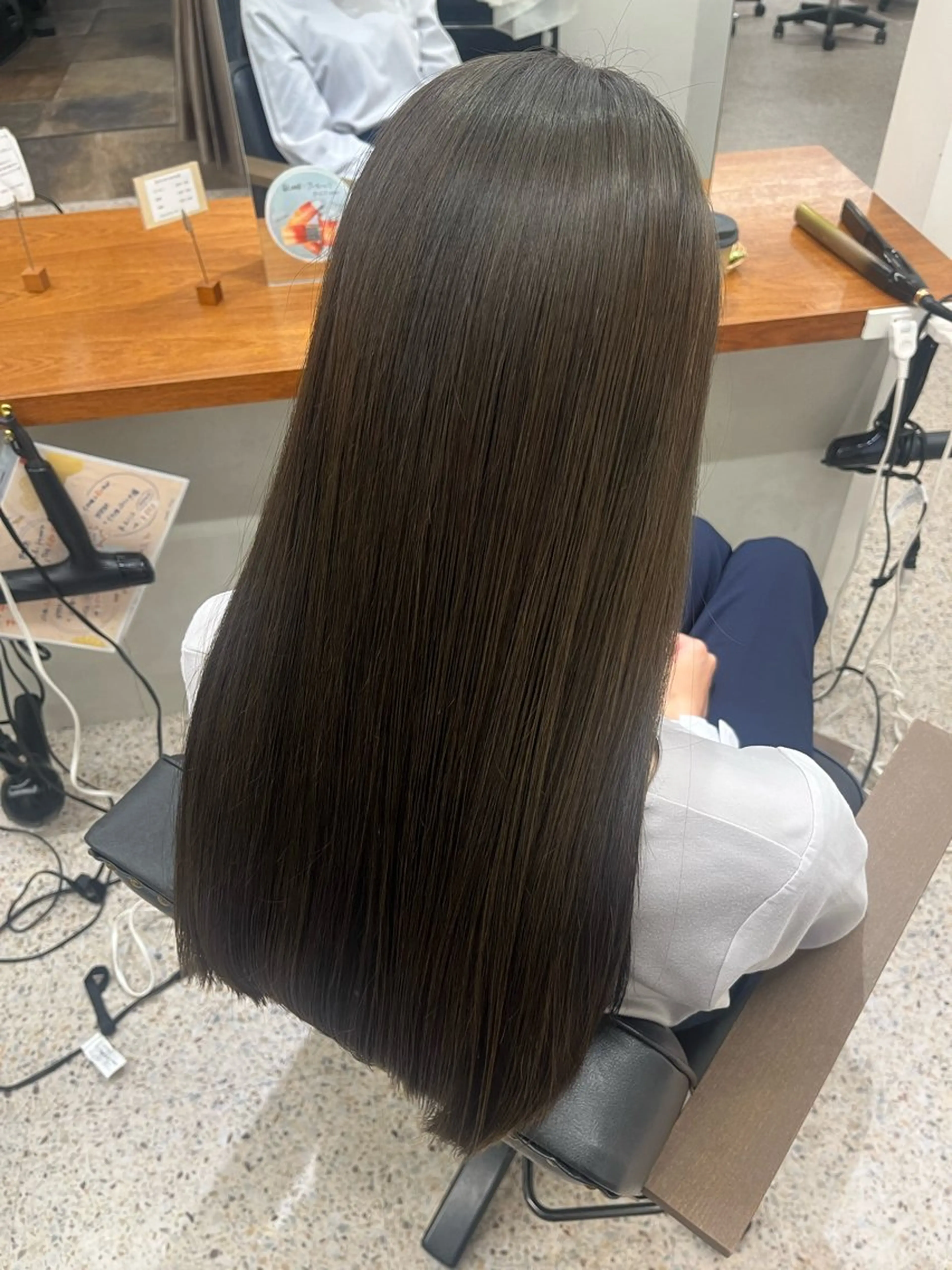 ロング カット ヘアカラー トリートメント コバヤシ ラムのヘアスタイル