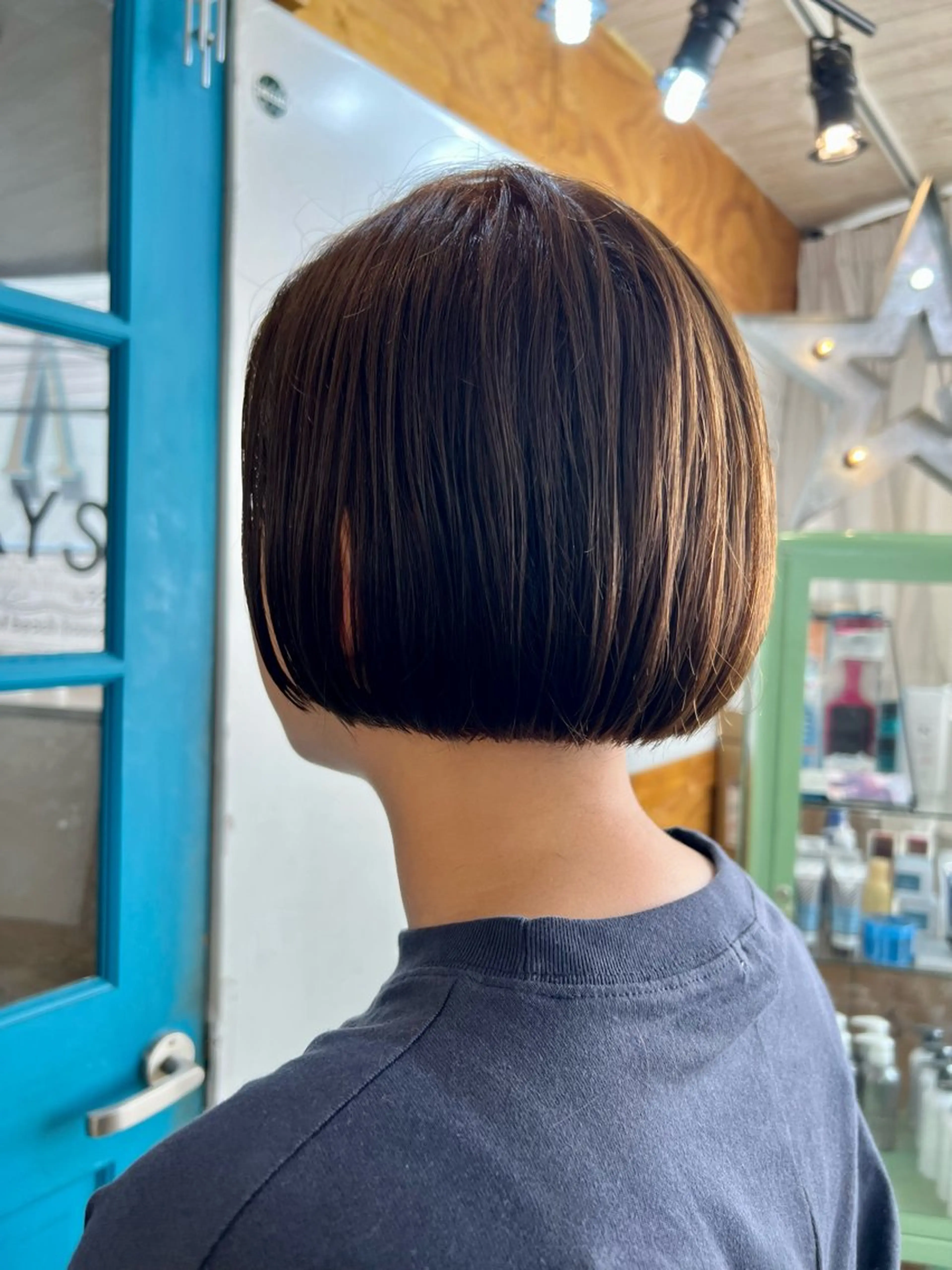 ショート カラー ボブ カット 縮毛矯正 トリートメント KANA/ボブ/ インナーカラー/艶髪のヘアスタイル