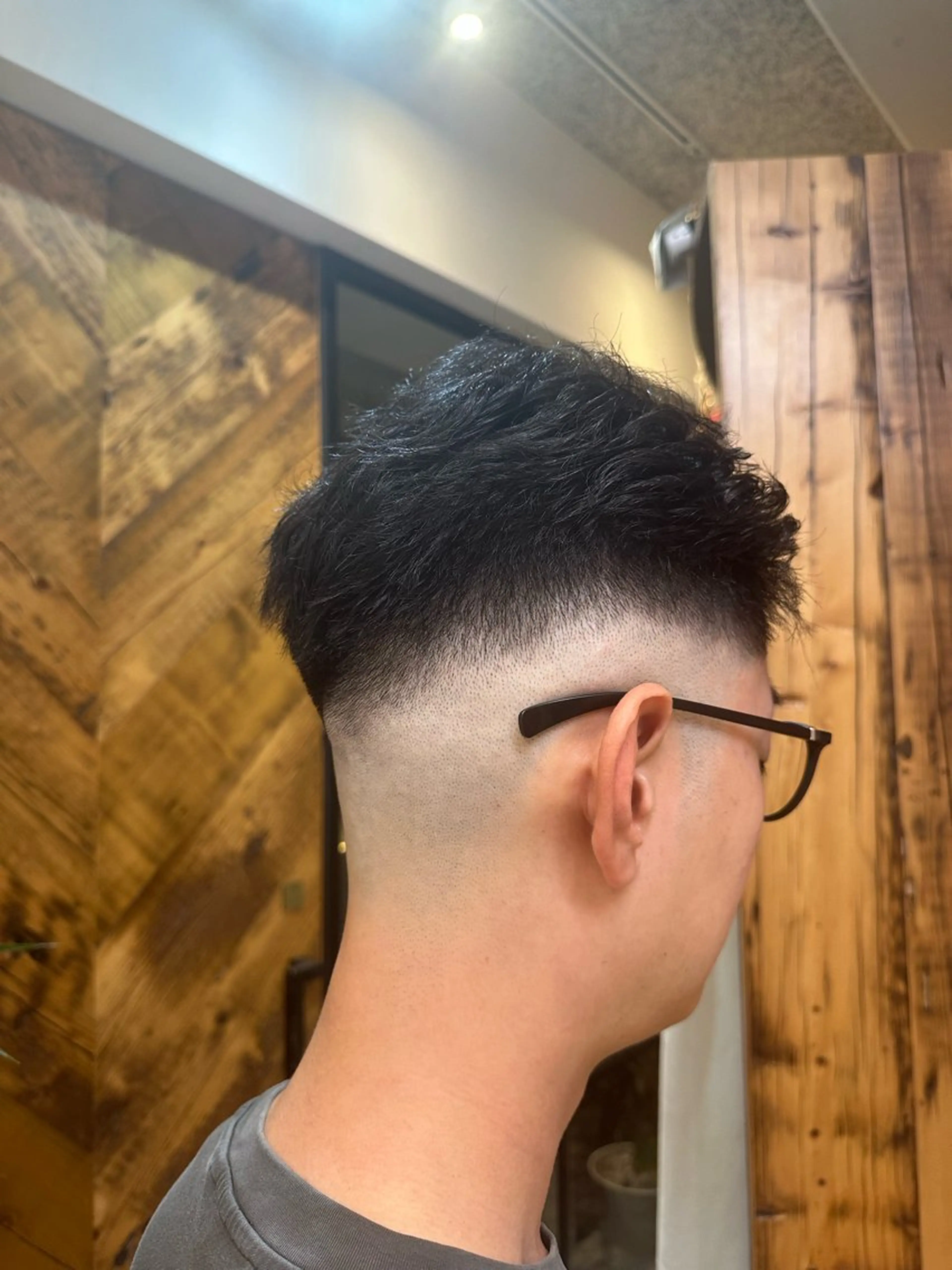 パーマ メンズ フェードカット メンズパーマ ニュアンスパーマ カット パーマ 【gemini店長】 メンズ特化中野稜平のヘアスタイル