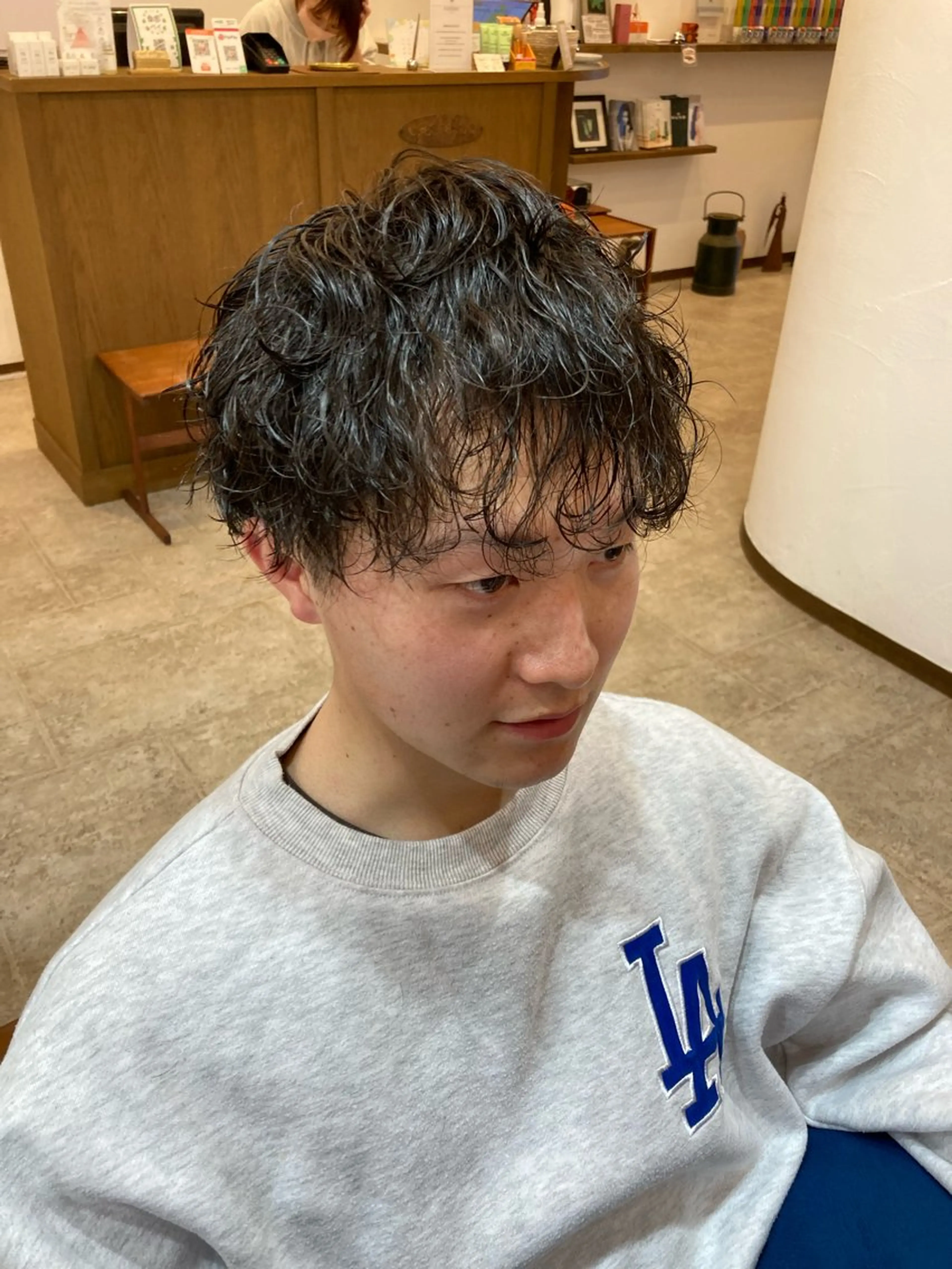 ミディアム パーマ メンズ カット特化型 美容師/栗本のヘアスタイル