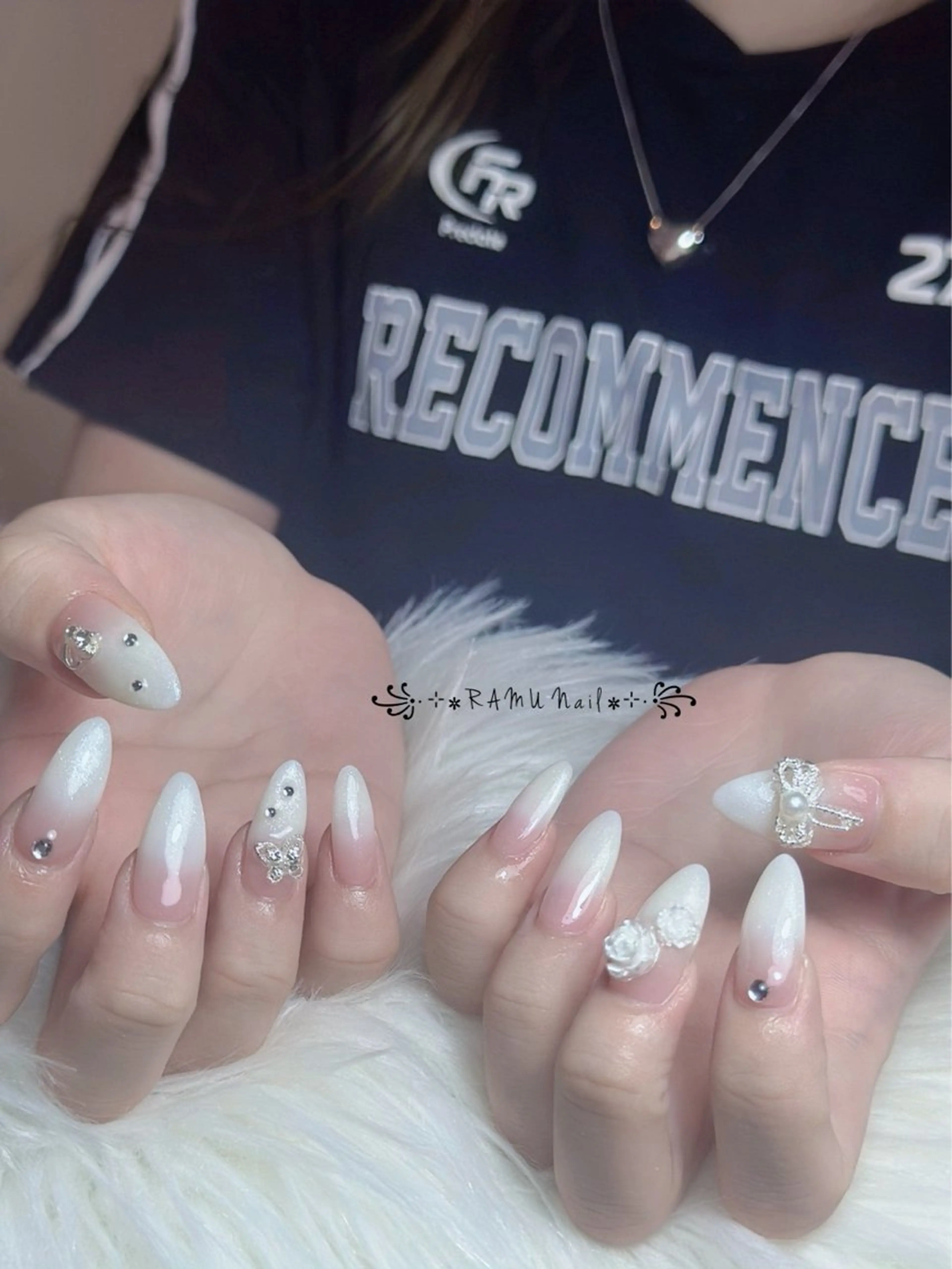 ネイル チークネイル フレンチネイル グラデーション キラキラネイル 韓国ネイル ハンドネイル RAMU_Nail 池袋店のネイルデザイン