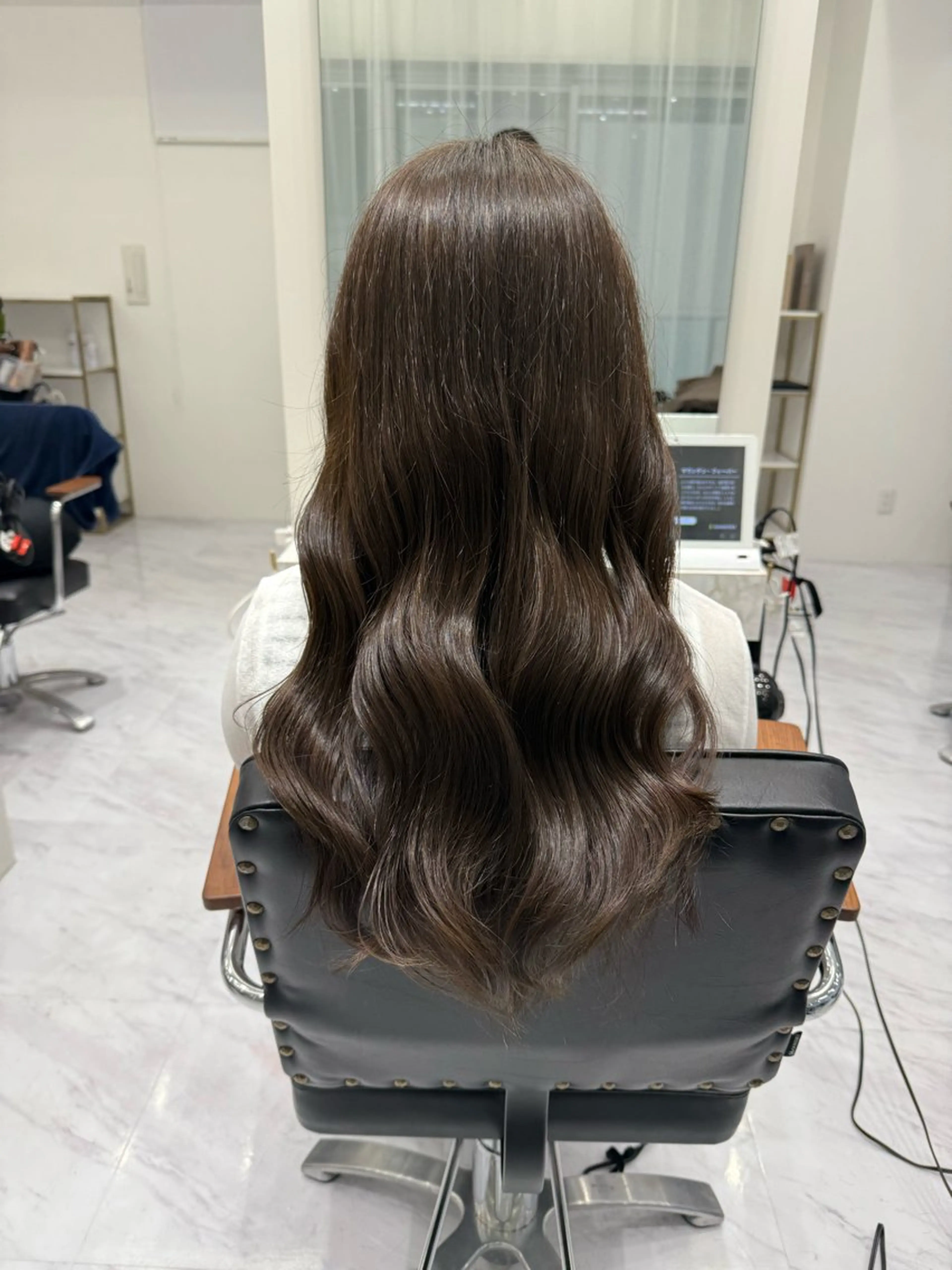 ロング 西川 ことねのヘアスタイル