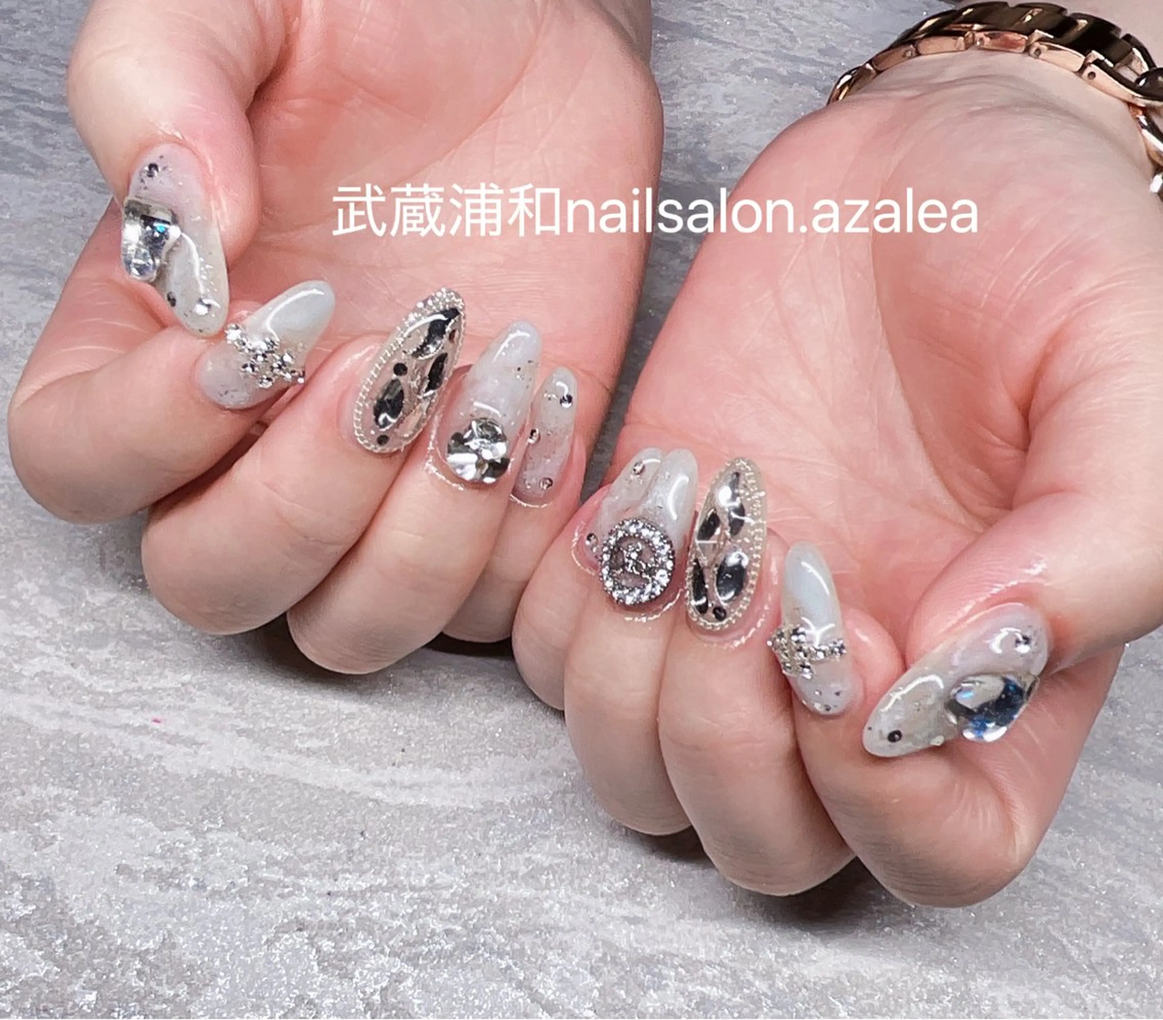 ネイル ハンドネイル R inのネイルデザイン